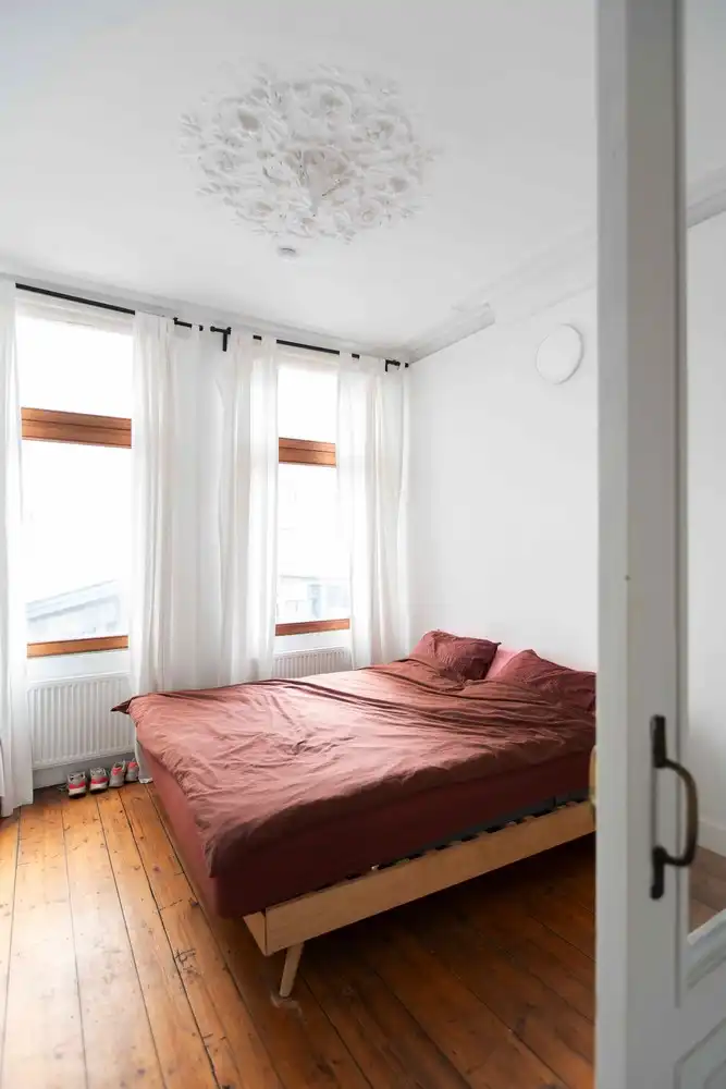 Karaktervol huis met 3 slaapkamers en 2 buitenruimtes op het Zuid. foto 11