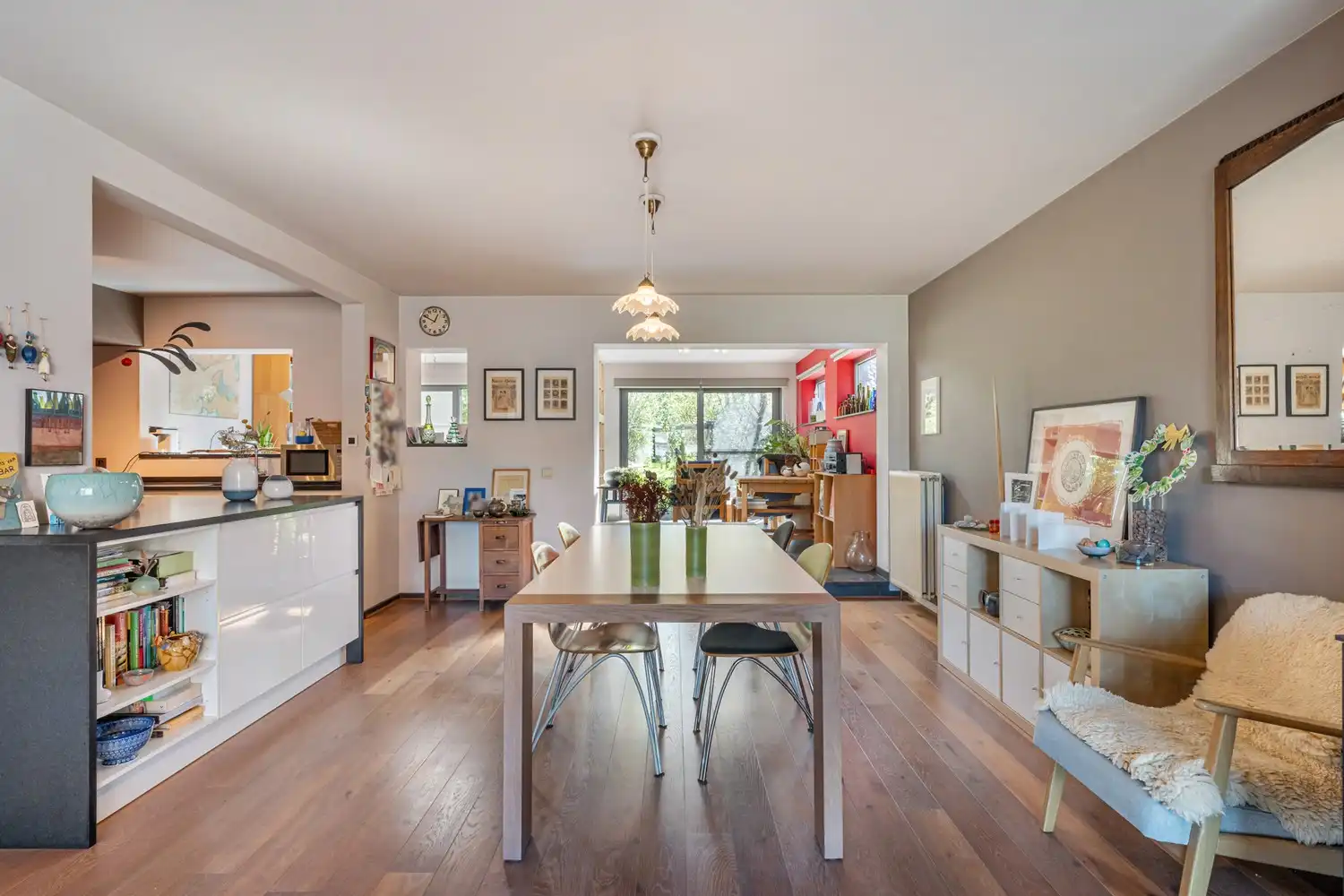 Goed gelegen en energiezuinige woning met 4 slaapkamers, een oprit met een garage en een tuin op de grens van Kessel-Lo en Holsbeek! foto 5