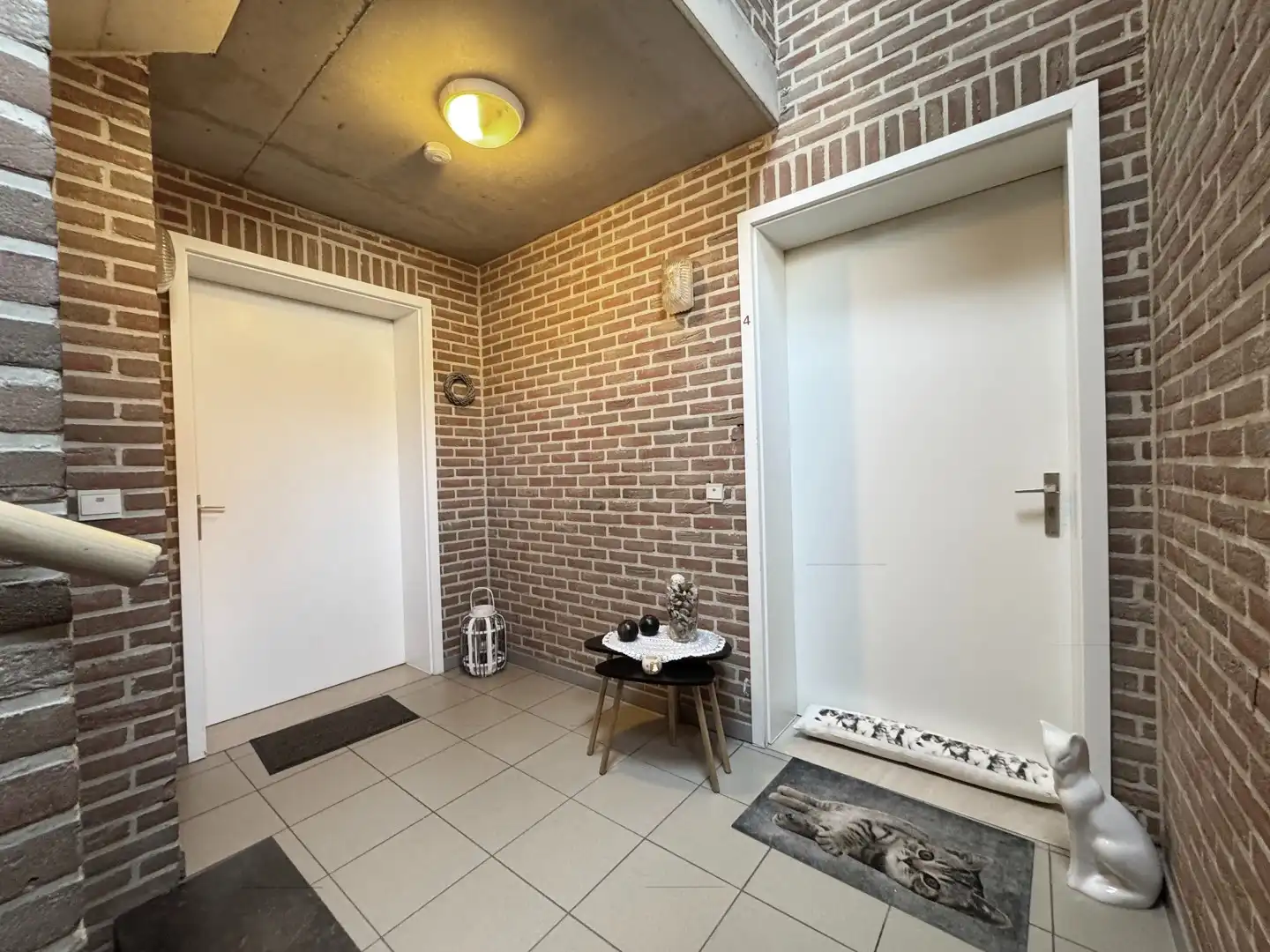 Investering in het Centrum van Borgloon: Appartementenblok met 5 Appartementen en 2 Autostaanplaatsen foto 3