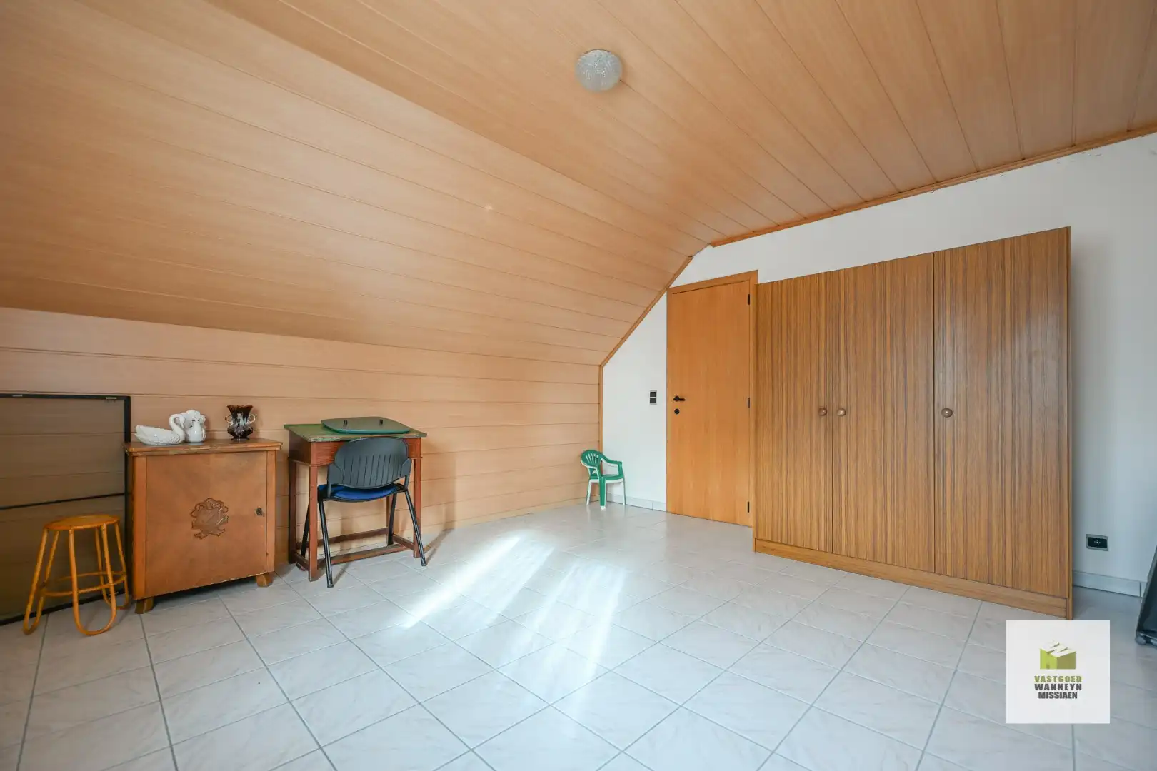 Zeer centraal en rustig gelegen ruime woning met 5 slaapkamers foto 19