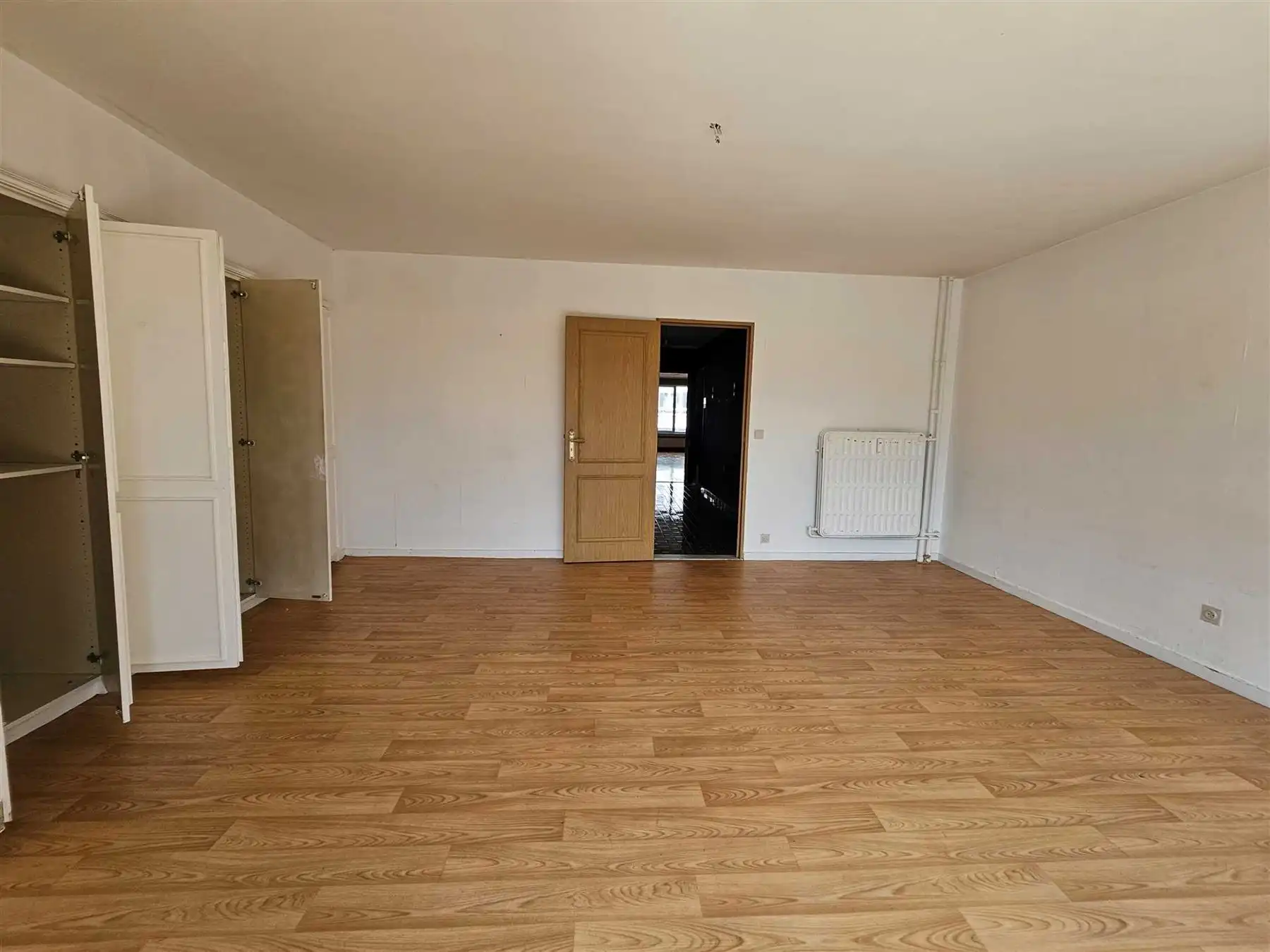 Zeer ruim appartement !!! foto 9