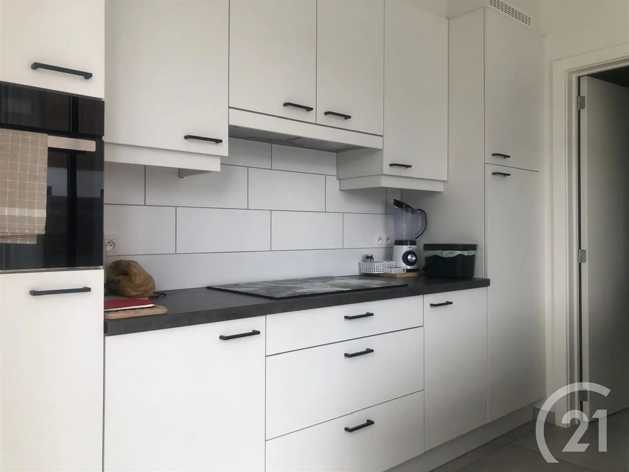 Ruime woning met zonnige tuin in Schriek! foto 7
