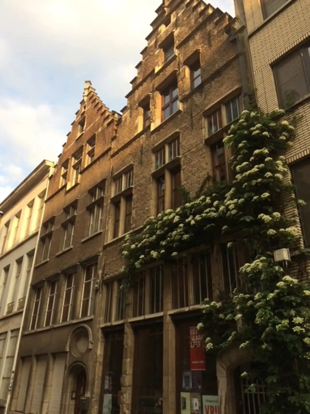 ANTWERPEN - Karaktervol kantoor op centrale locatie foto 14