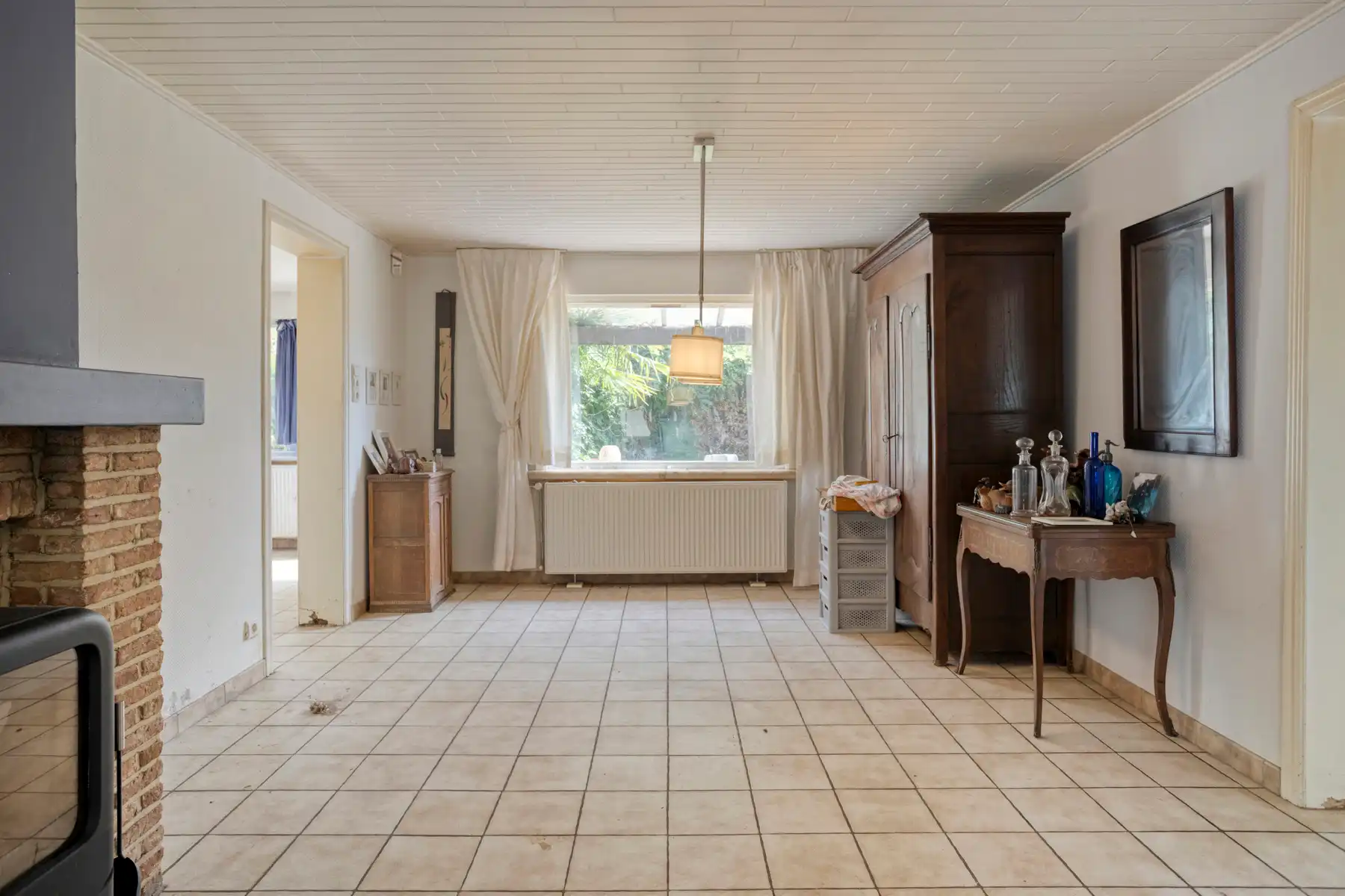 Landelijke laagbouw woning met mooie tuin foto 8
