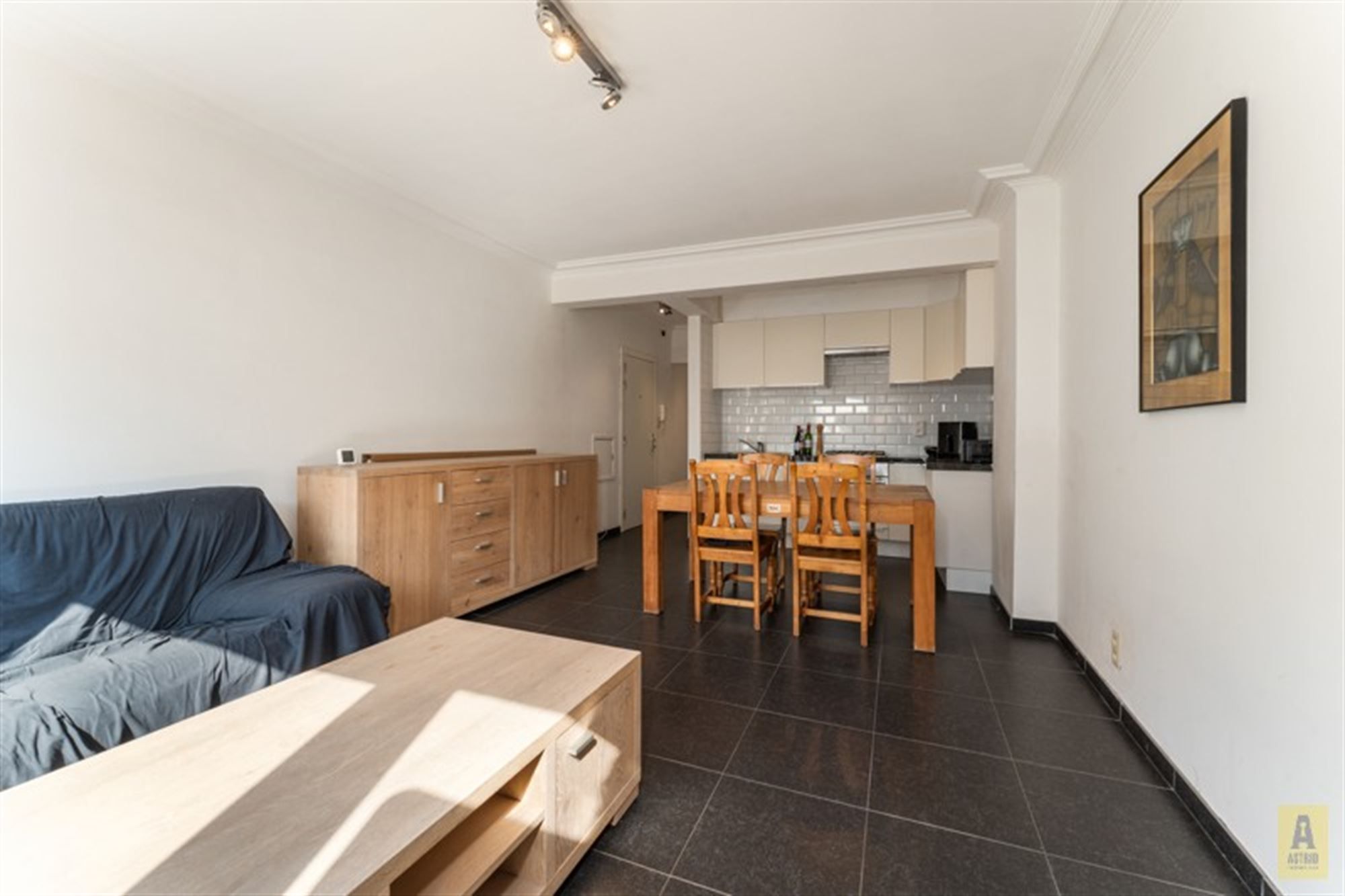 Instapklaar zonnig appartement in centrum en vlak aan de dijk! foto 4