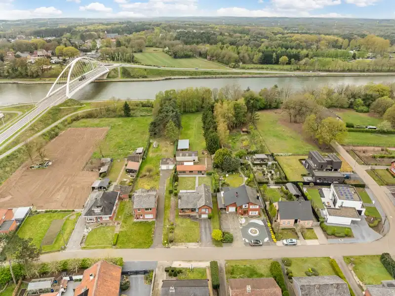 Uniek gelegen perceel met te renoveren woning op 24 are foto 5