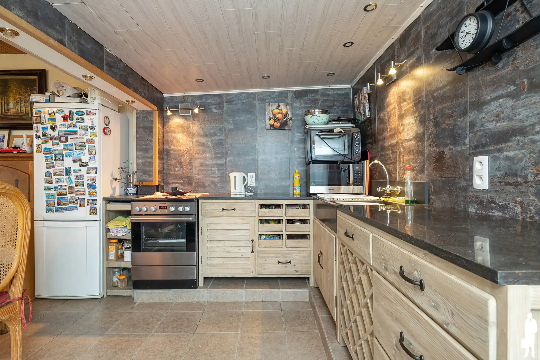Woning met tal van mogelijkheden en prachtige uitgestrekte tuin foto 4