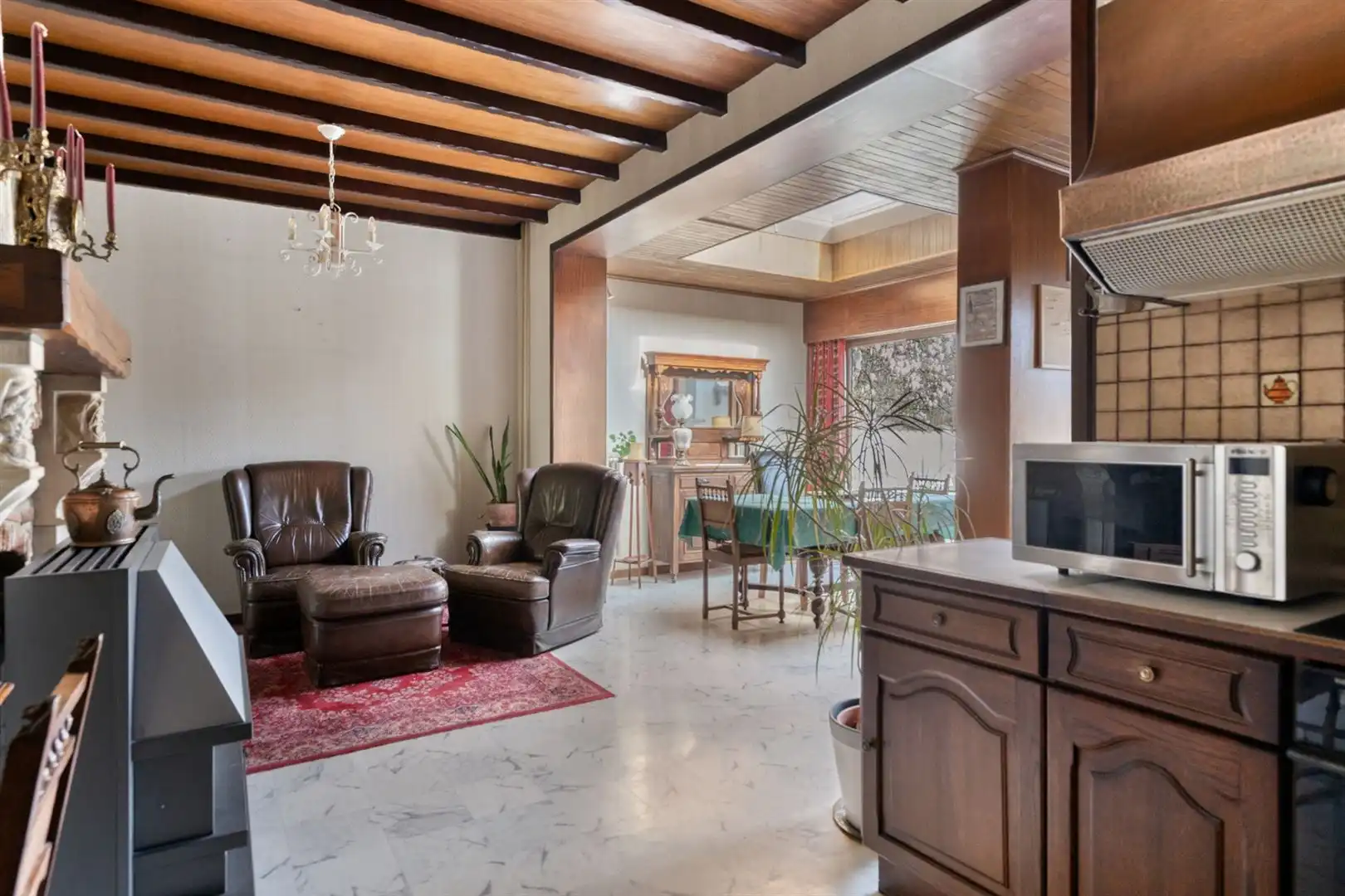 Te renoveren woning met 4 slaapkamers foto 7