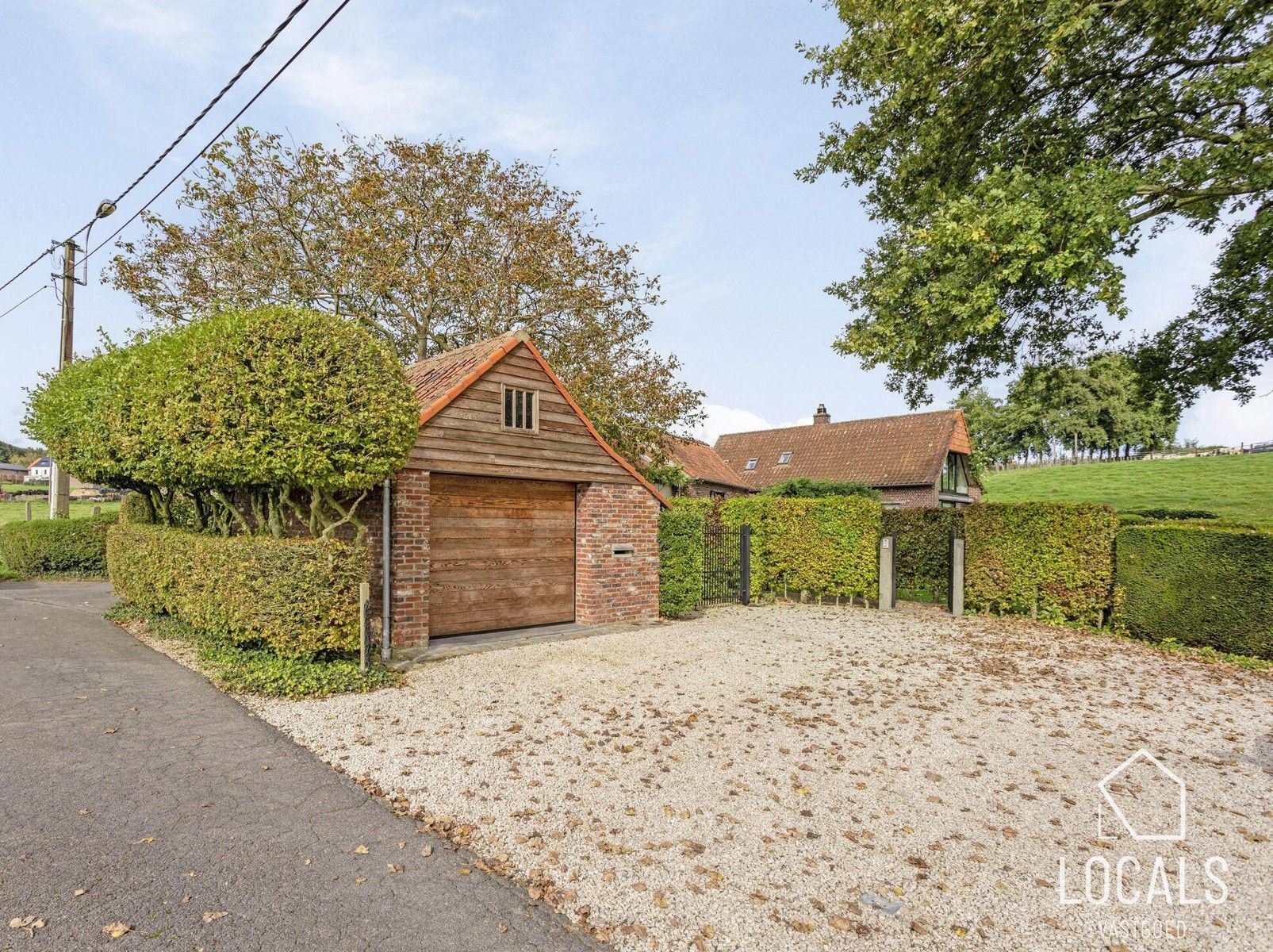 Unieke woning gelegen in een oase van rust foto 2