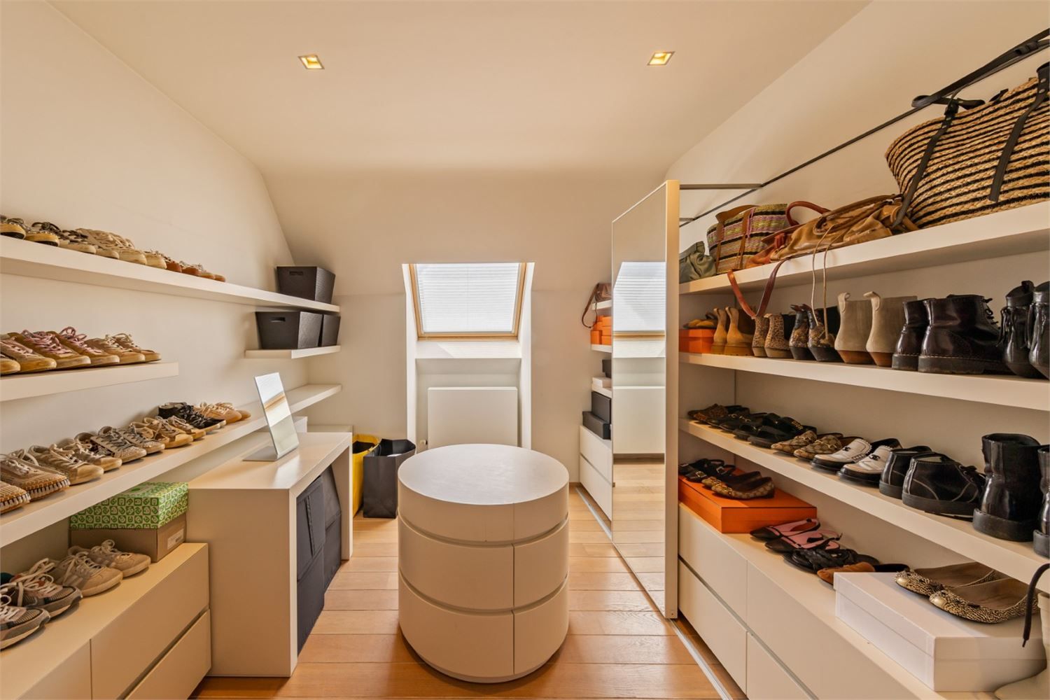 PRACHTIGE LUXEVILLA VERSCHOLEN IN HET PRIVÉDOMEIN ‘VLIERINGENPARK’ foto 33