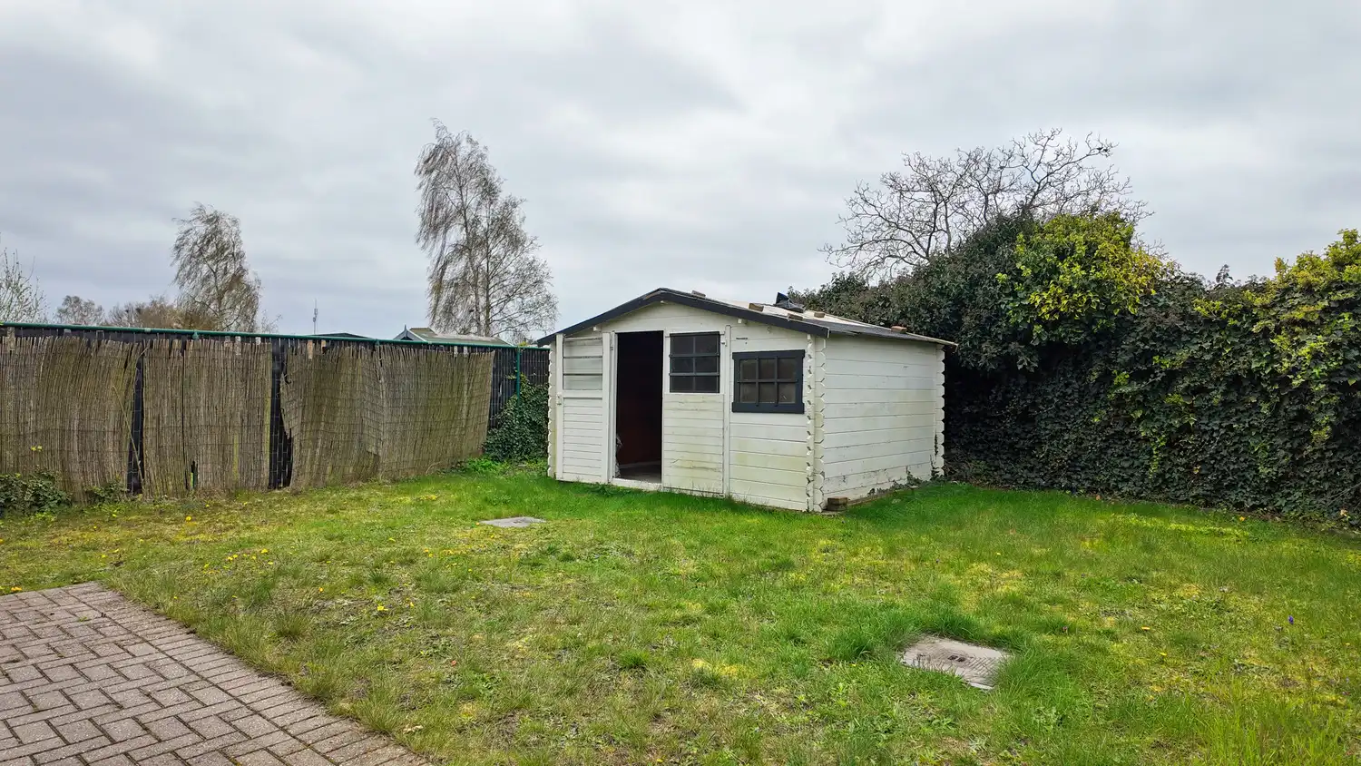 Moderne en gezellige gezinswoning gelegen te Adegem! foto 9