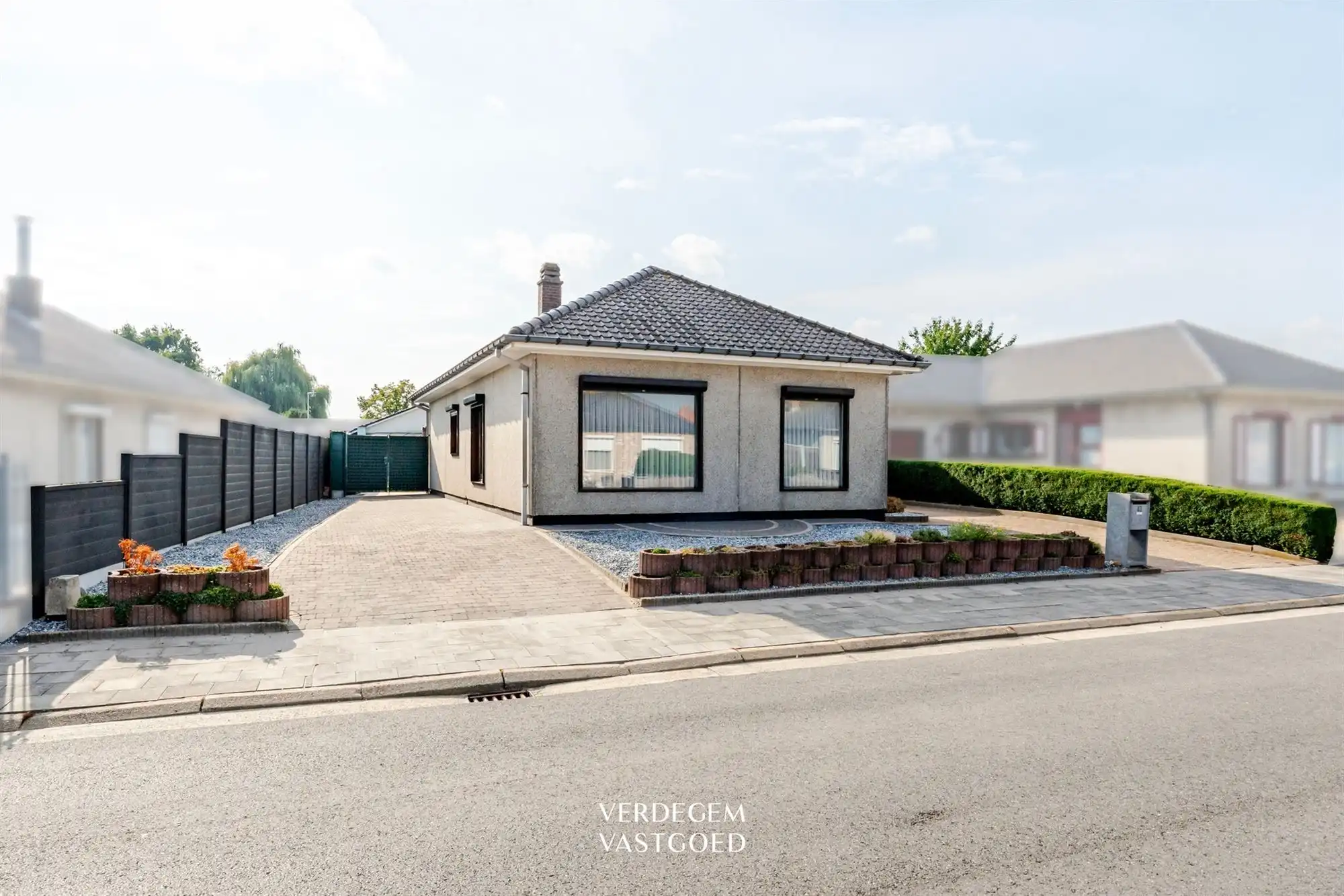 Bungalow met 3 slaapkamers, inpandige garage en dubbele oprit foto 18