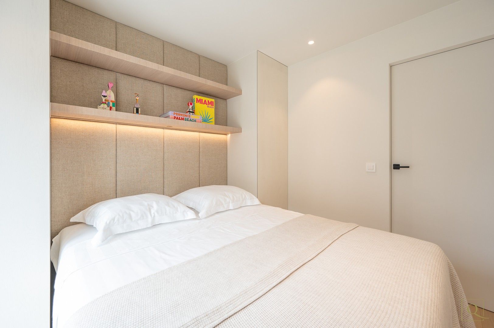 Prachtig gerenoveerd appartement met 3 slaapkamers vlakbij de Dumortierlaan. foto 23