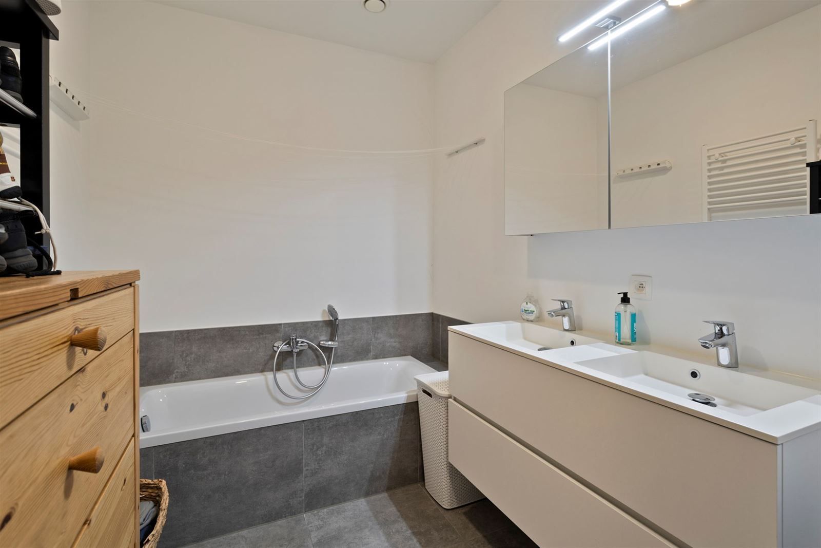 Appartement met 1 slaapkamer en staanplaats foto 12
