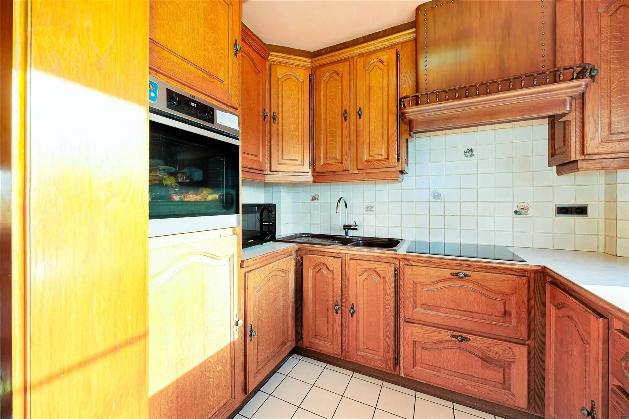 Ruime HOB met 3 slaapkamers, garage en Z-tuin. foto 11