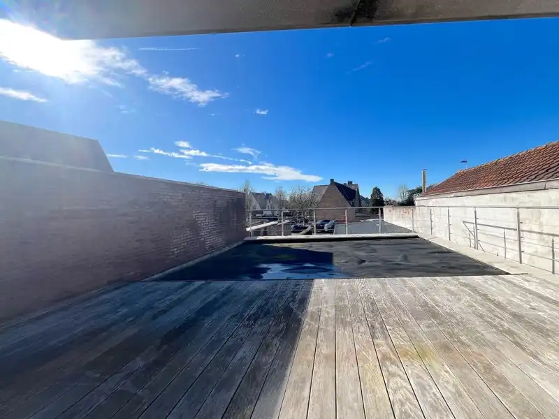 APPARTEMENT MET AUTOSTAANPLAATS te TORHOUT foto 13