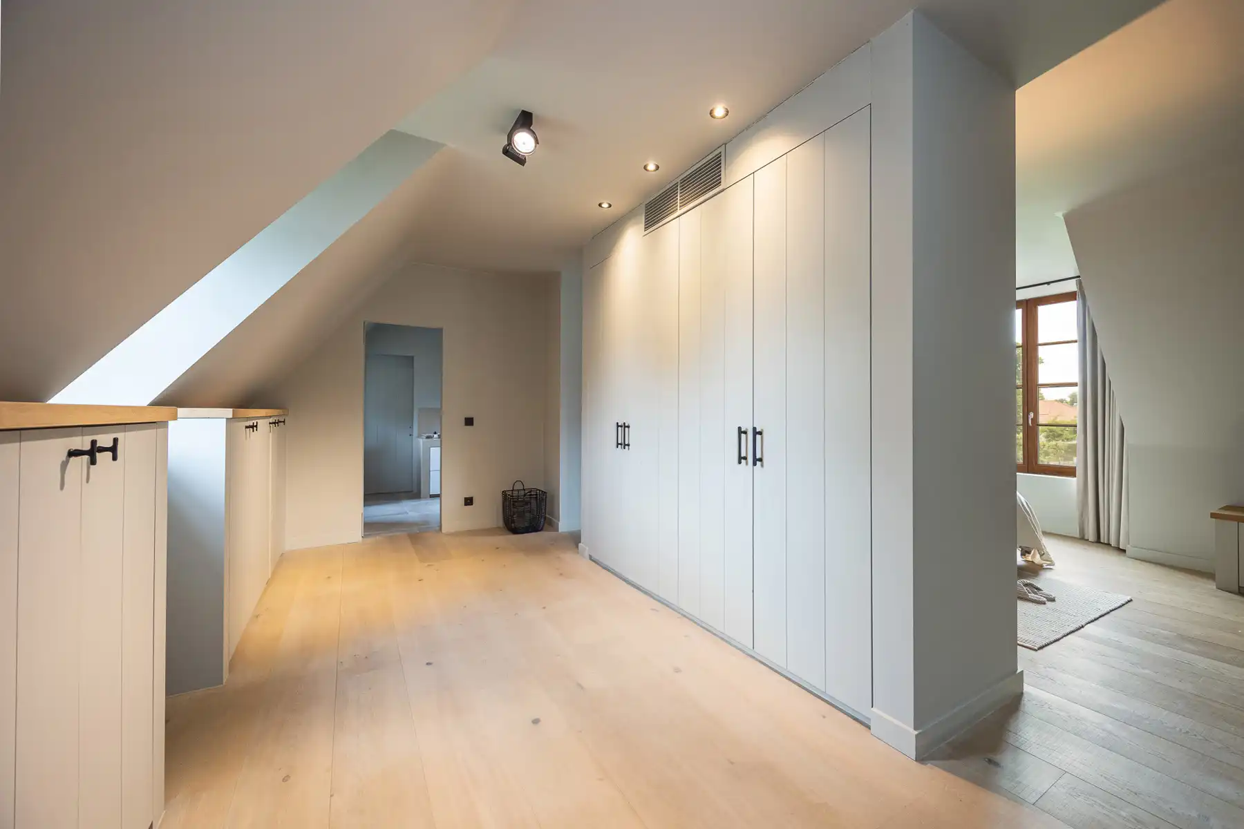 LUXUEUS LANDELIJK WONEN OP TOPNIVEAU foto 17