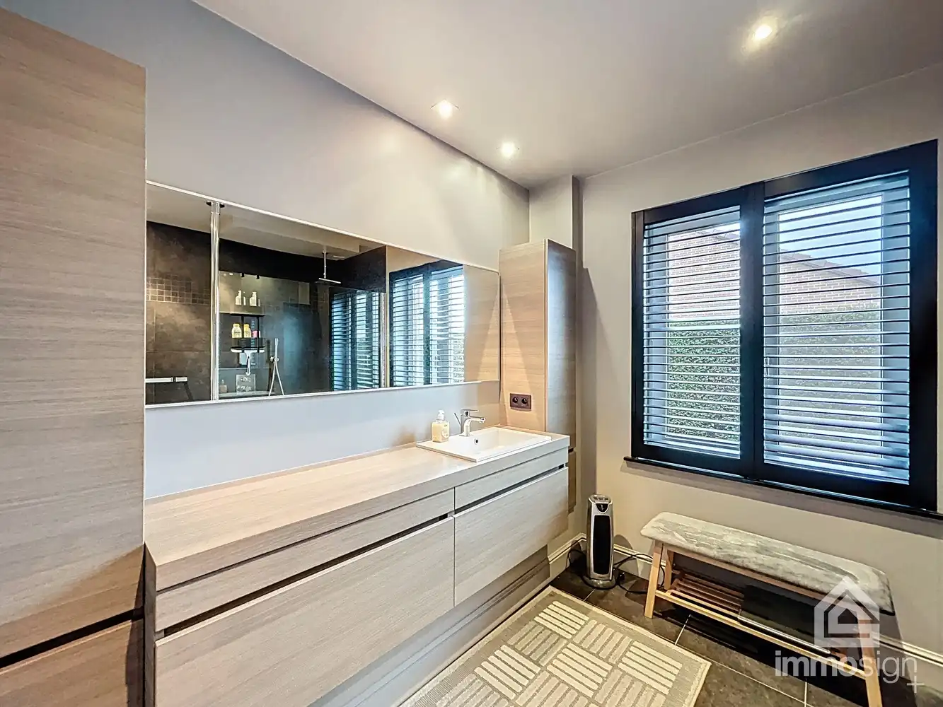 Karaktervol landhuis op 2318 m² in groene, rustige omgeving foto 25