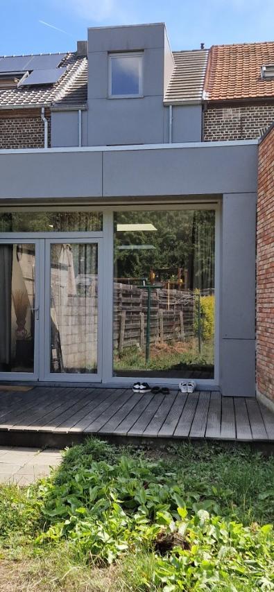 Gerenoveerde EENGEZINSWONING op 2 are 55 a met tuin( z) en parking foto 22