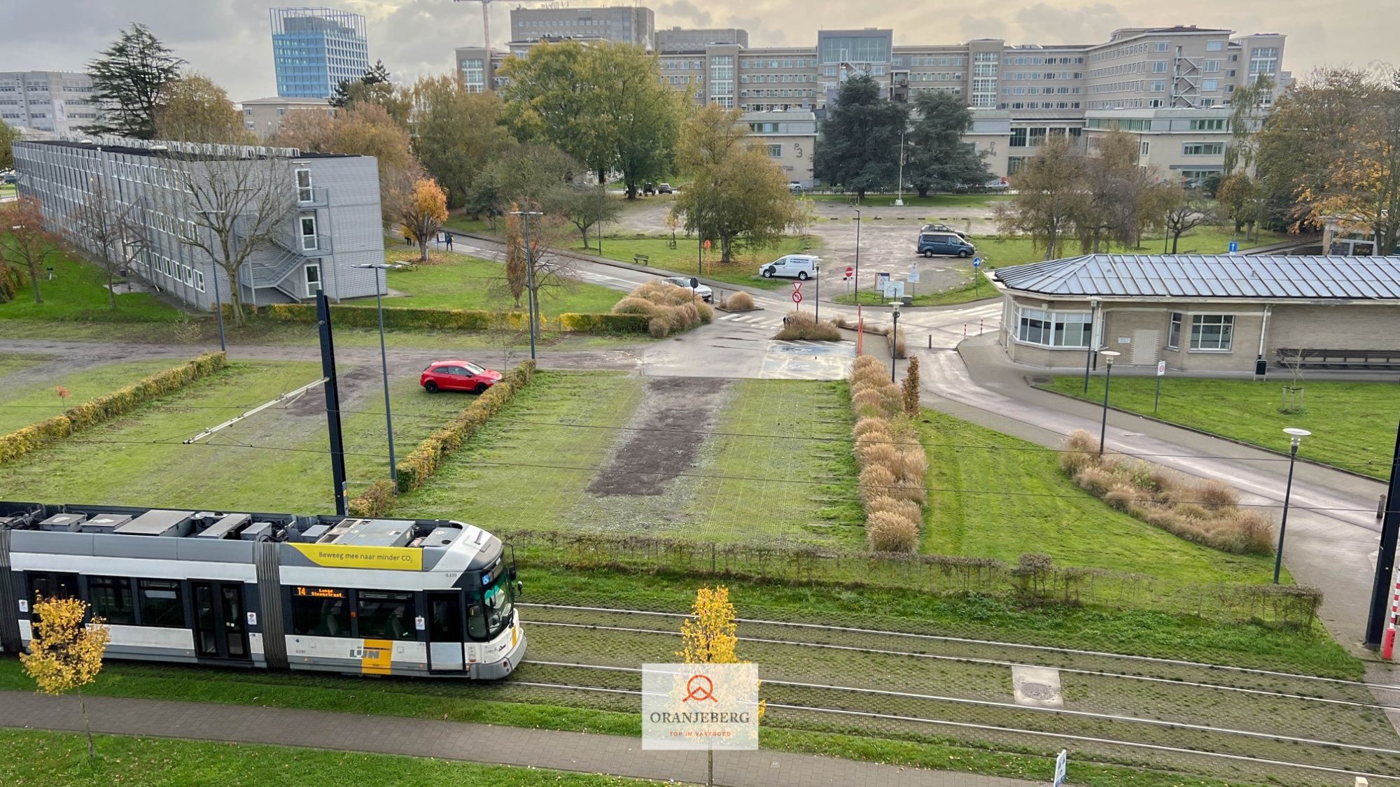 Volledig gerenoveerd lichtrijk 2 slpk appartement vlakbij UZ Gent foto 7