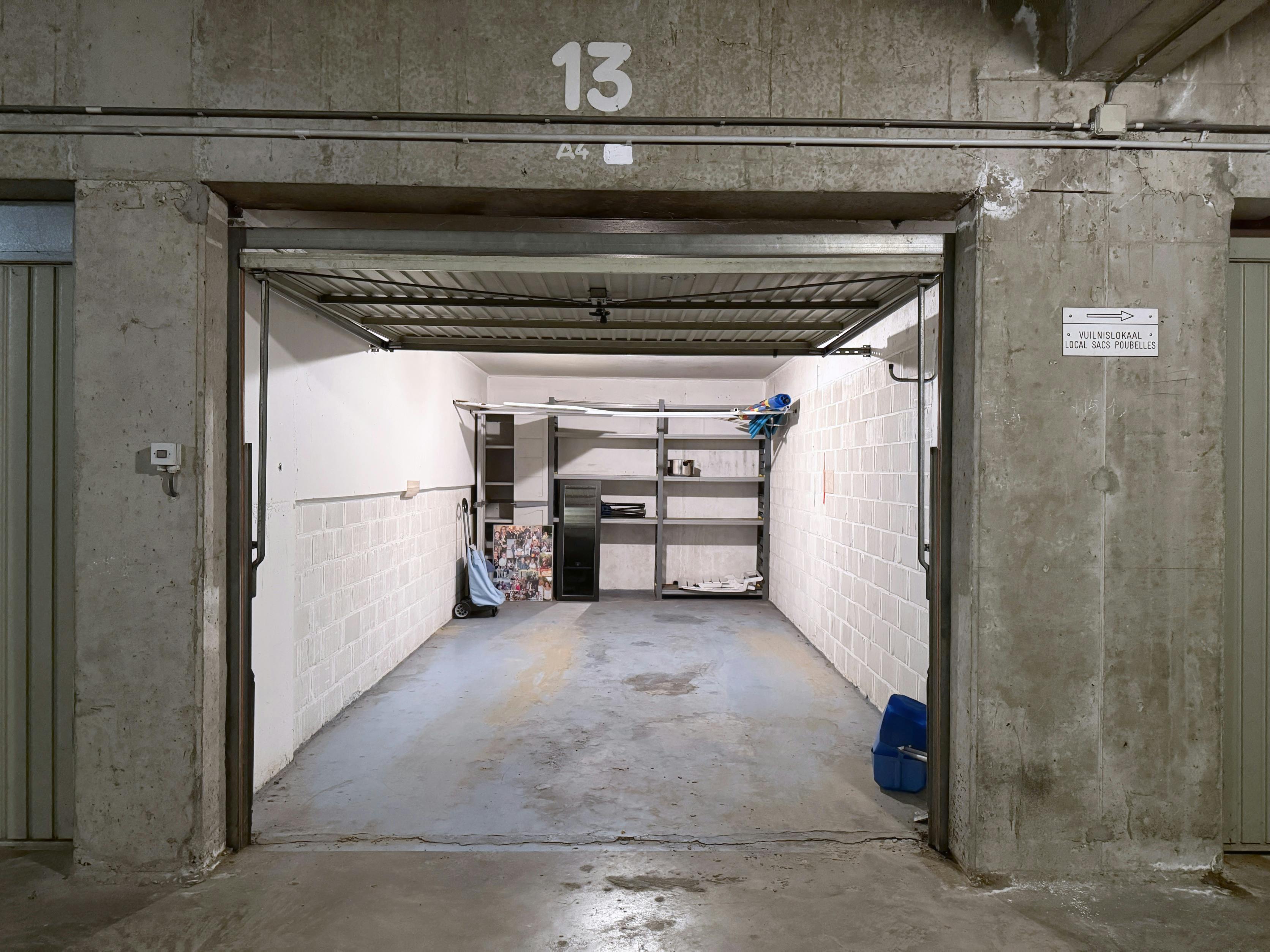 Garagebox (17m²) te koop in de Witte Berg in De Panne. foto 2