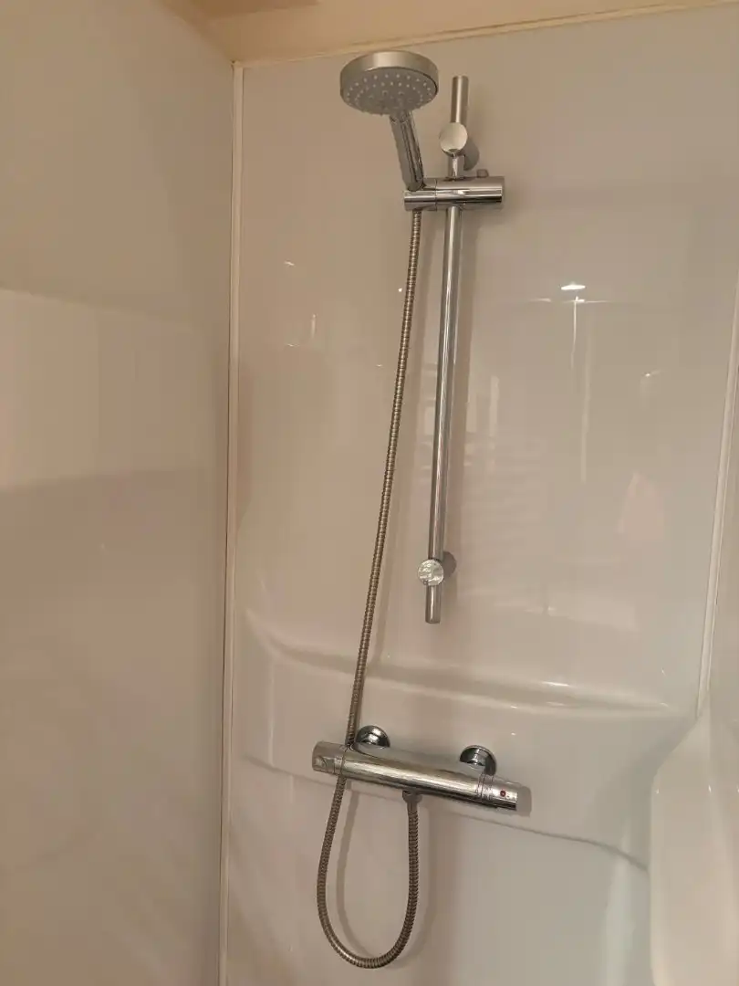 Lichtrijk knus appartement met 1 slaapkamer, niet gemeubeld foto 12