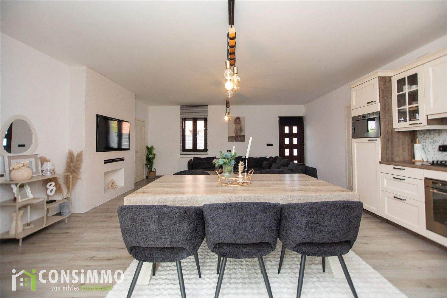 Vrijstaande, gerenoveerde woning op ruim perceel in het groene Genk-Sledderlo foto 5