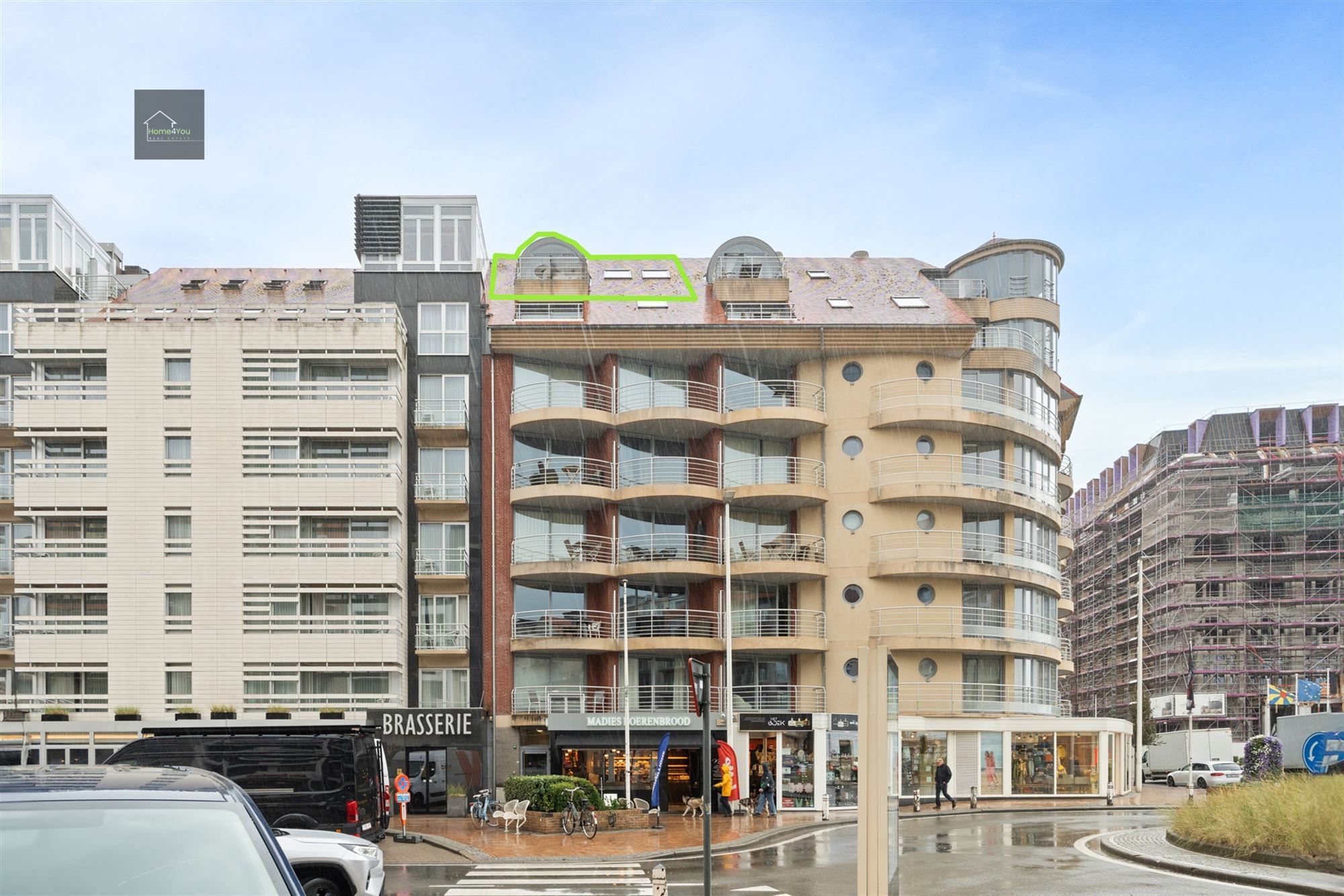 Uniek appartement op de 7e verdieping met terras en zeezicht foto {{pictureIndex}}