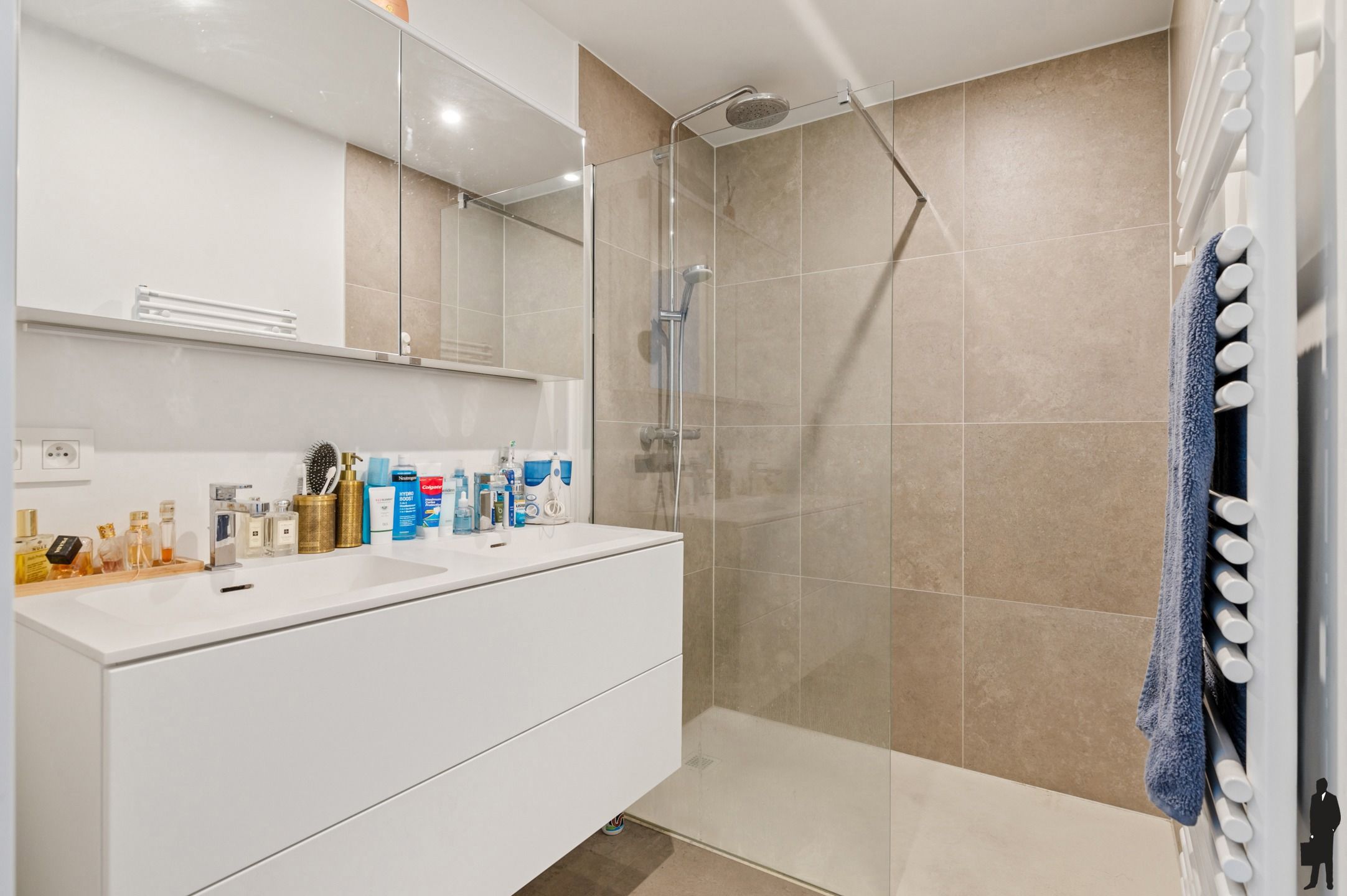 Zuidgericht appartement in de Antwerp Tower – Adembenemend zicht over de stad foto 12