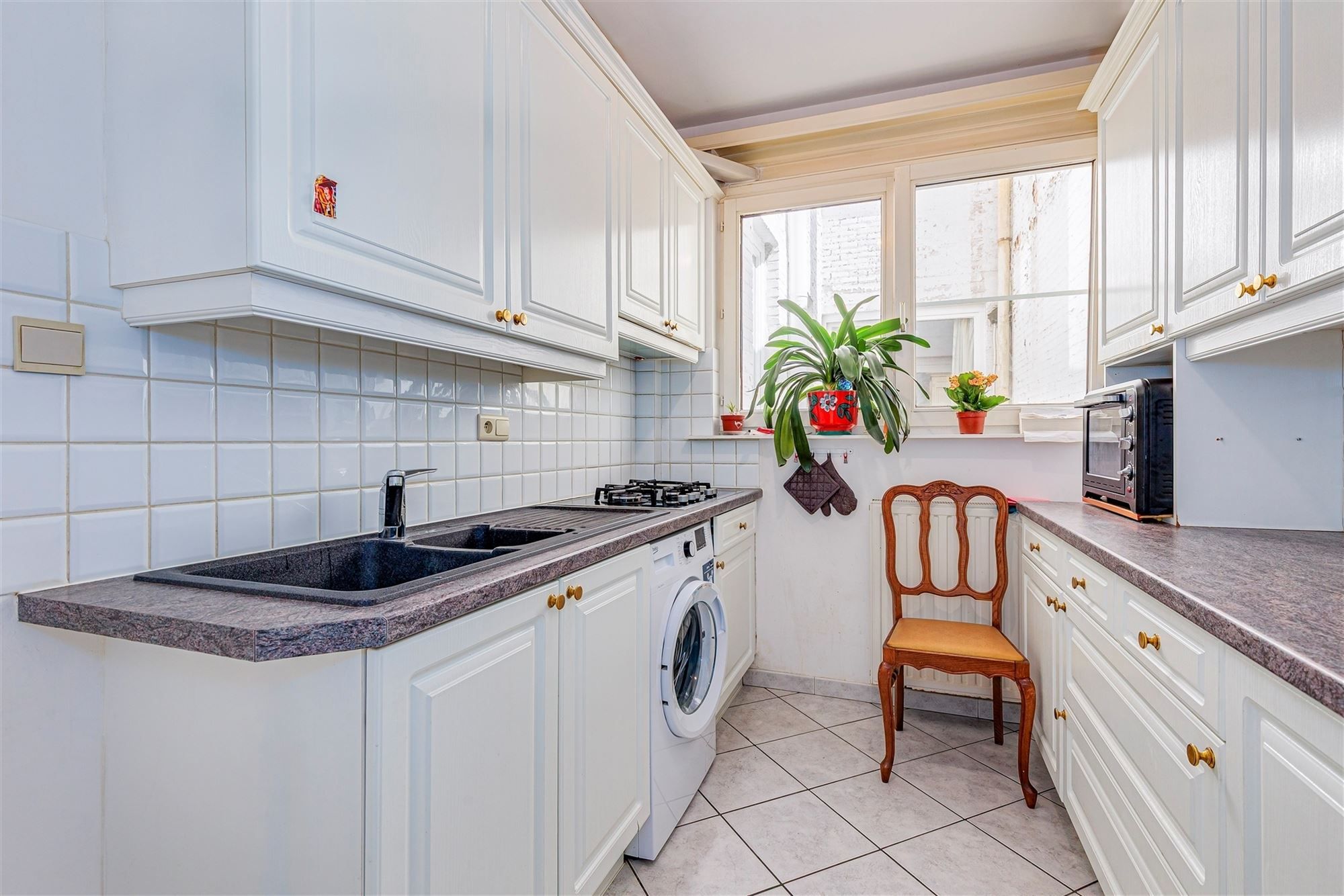 Ruim 3-slaapkamerappartement in topwijk te Berchem foto 4