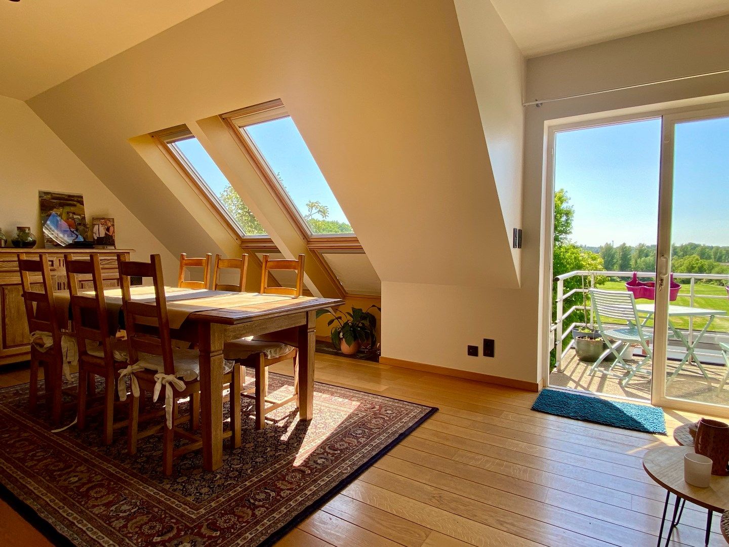 Dakappartement met 2 slaapkamers, zonneterras en garage foto 9