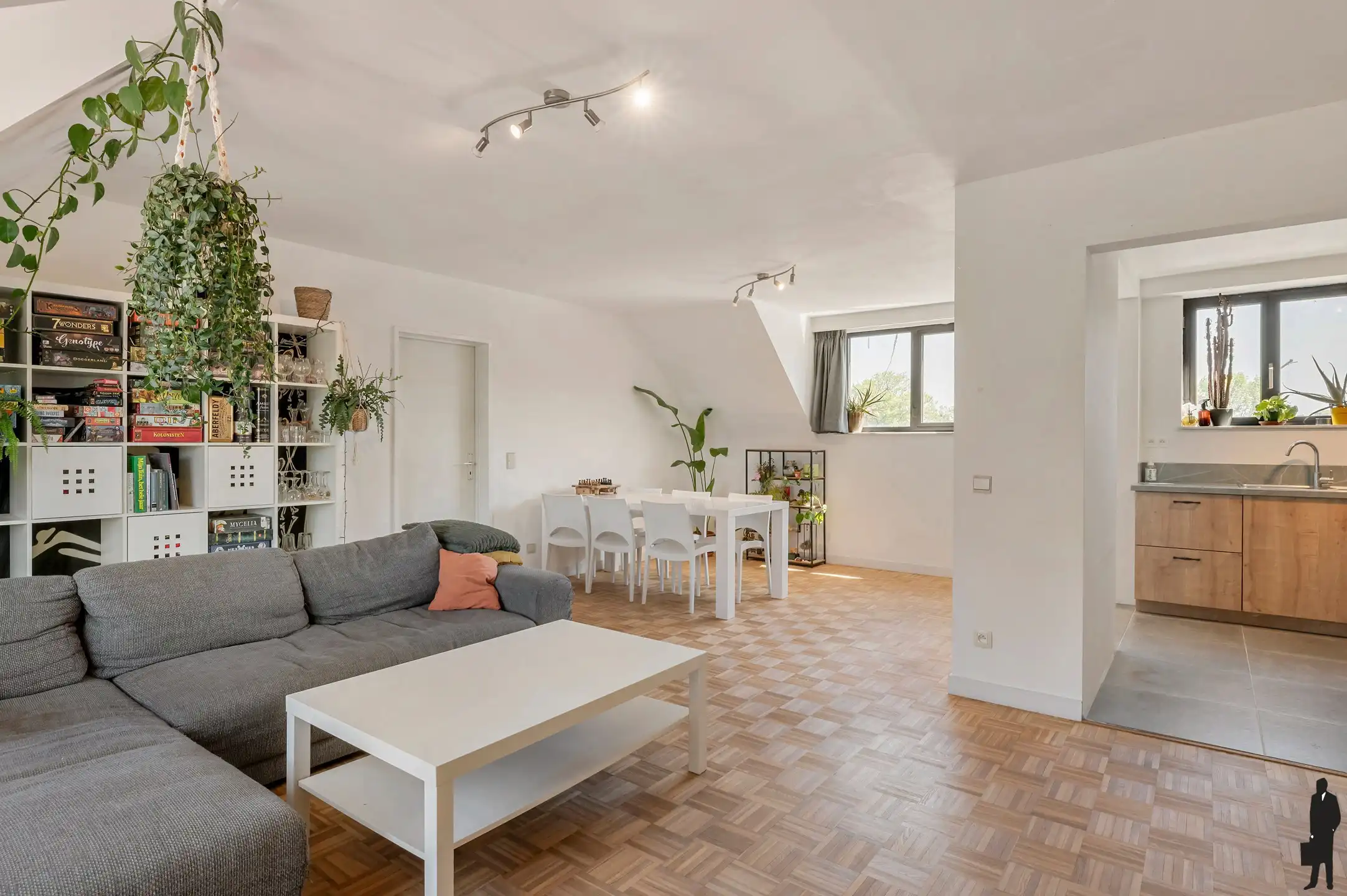 Ruim appartement met 3 slaapkamers en garage in het centrum van Essen foto 5
