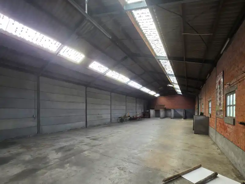 Woning met magazijn te huur foto 6