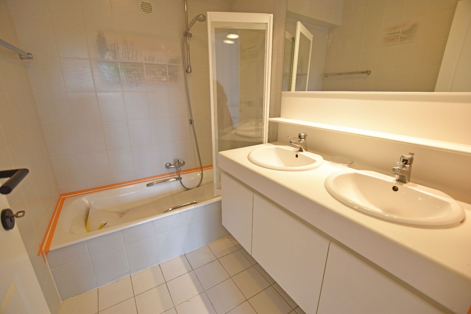 Ongemeubeld hoekappartement in hartje Zoute nabij het Albertplein foto 11