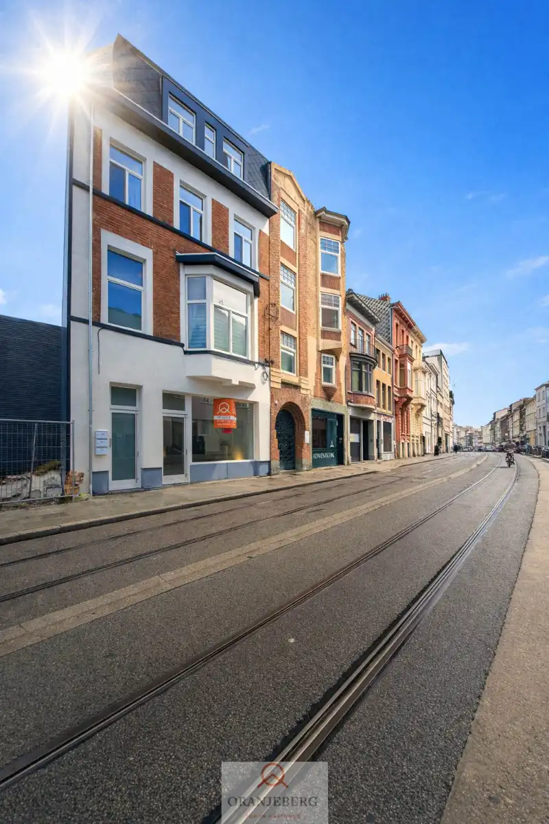 Commerciële ruimte of kantoorruimte op invalsweg centrum Gent foto 3