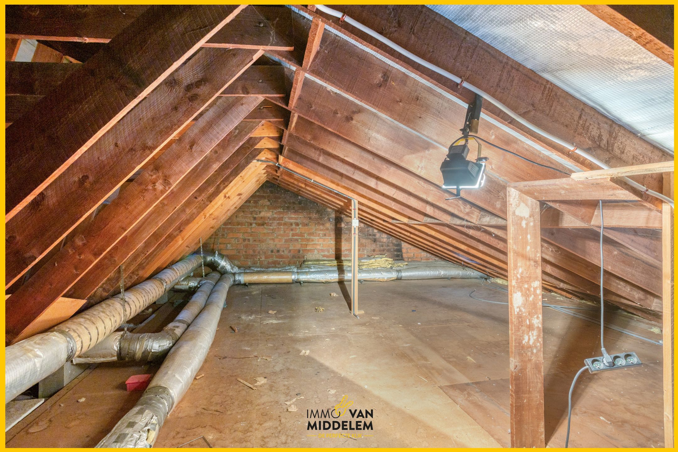 UNIEKE JAREN ’70 ARCHITECTENVILLA IN RESIDENTIËLE OMGEVING foto 18