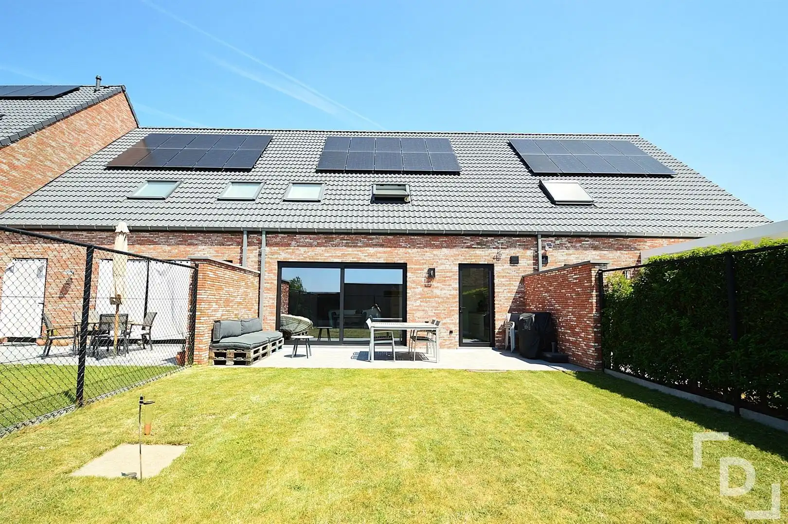 Moderne woning met tuin te huur. foto 20