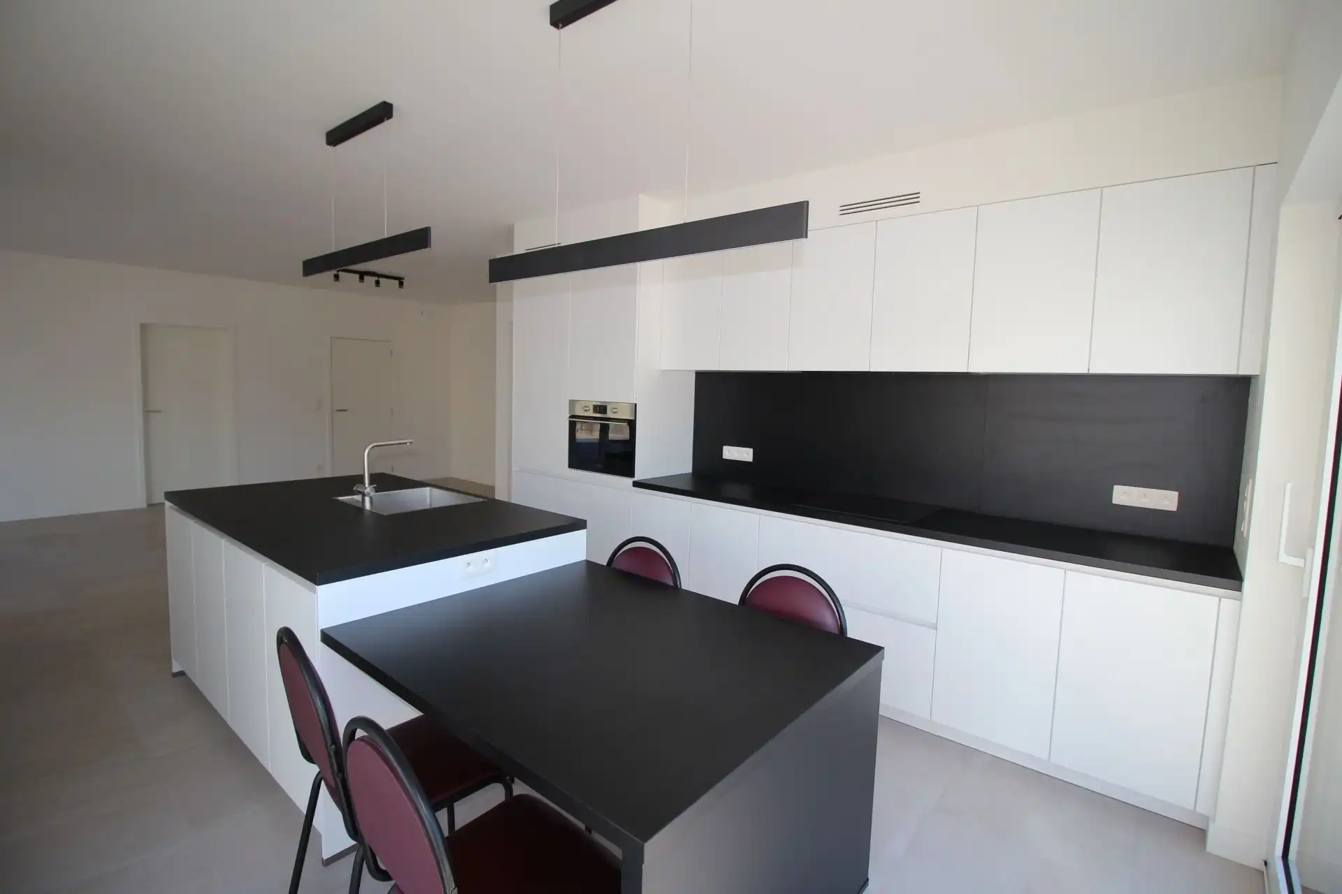 Woning, 3 slpks, voorzien van de nieuwste technieken. foto 9