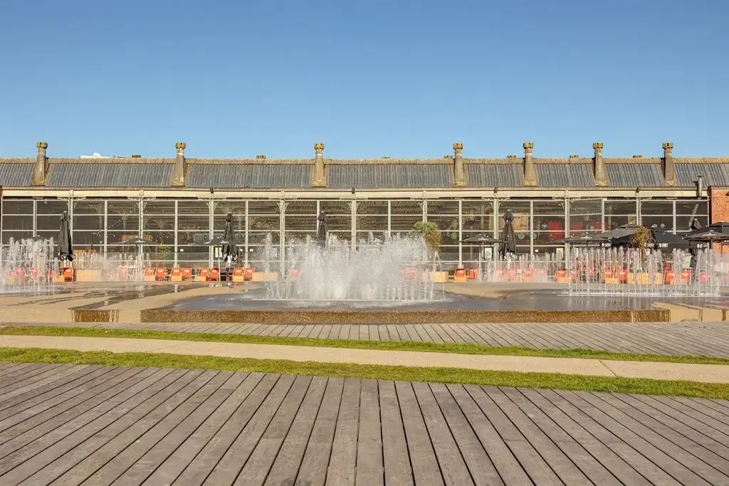 Recent appartement met groot zonneterras pal aan Park Spoor Noord foto 18