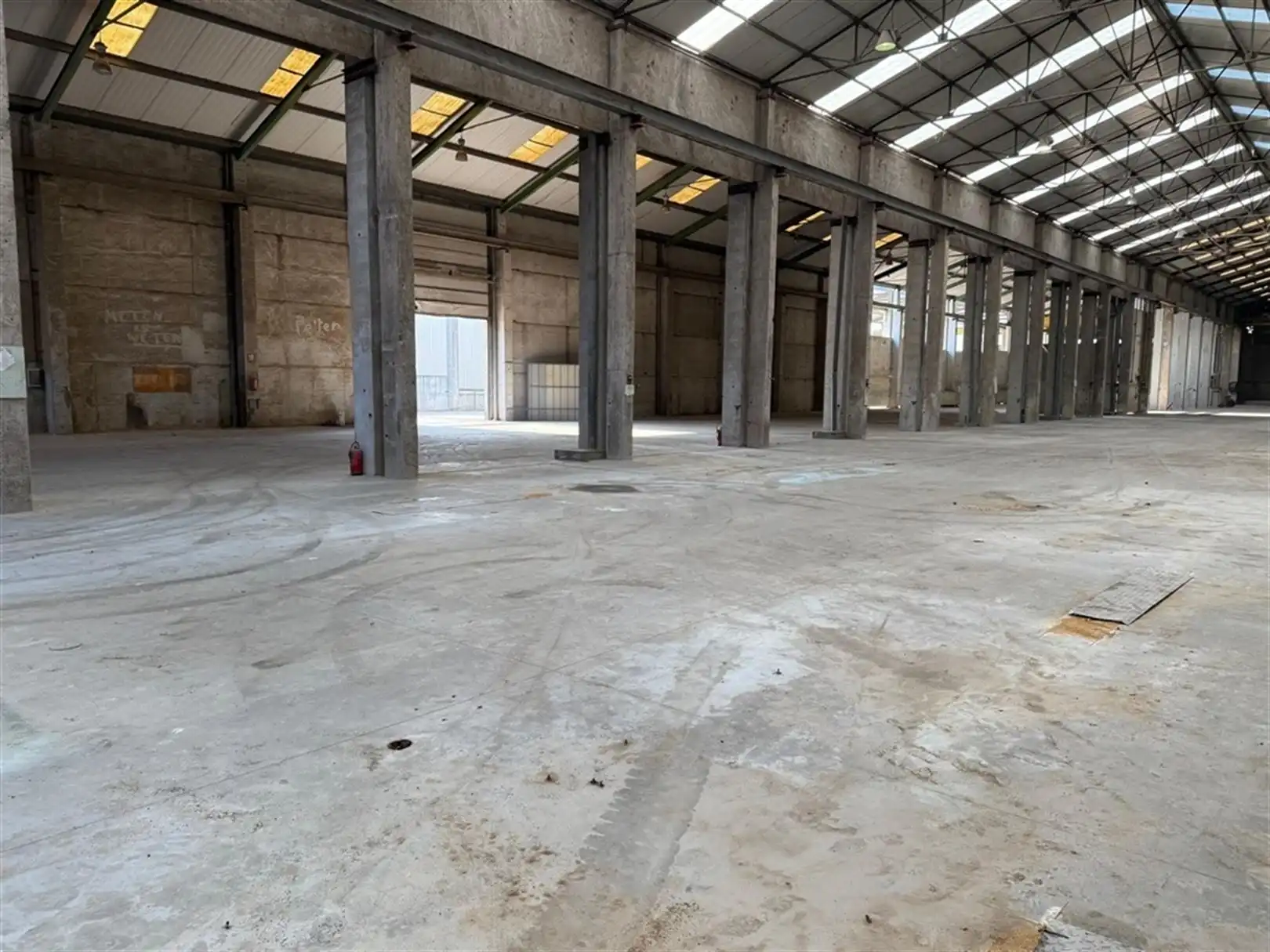 Te huur veelzijdig bedrijfsgebouw te Aalter foto 15
