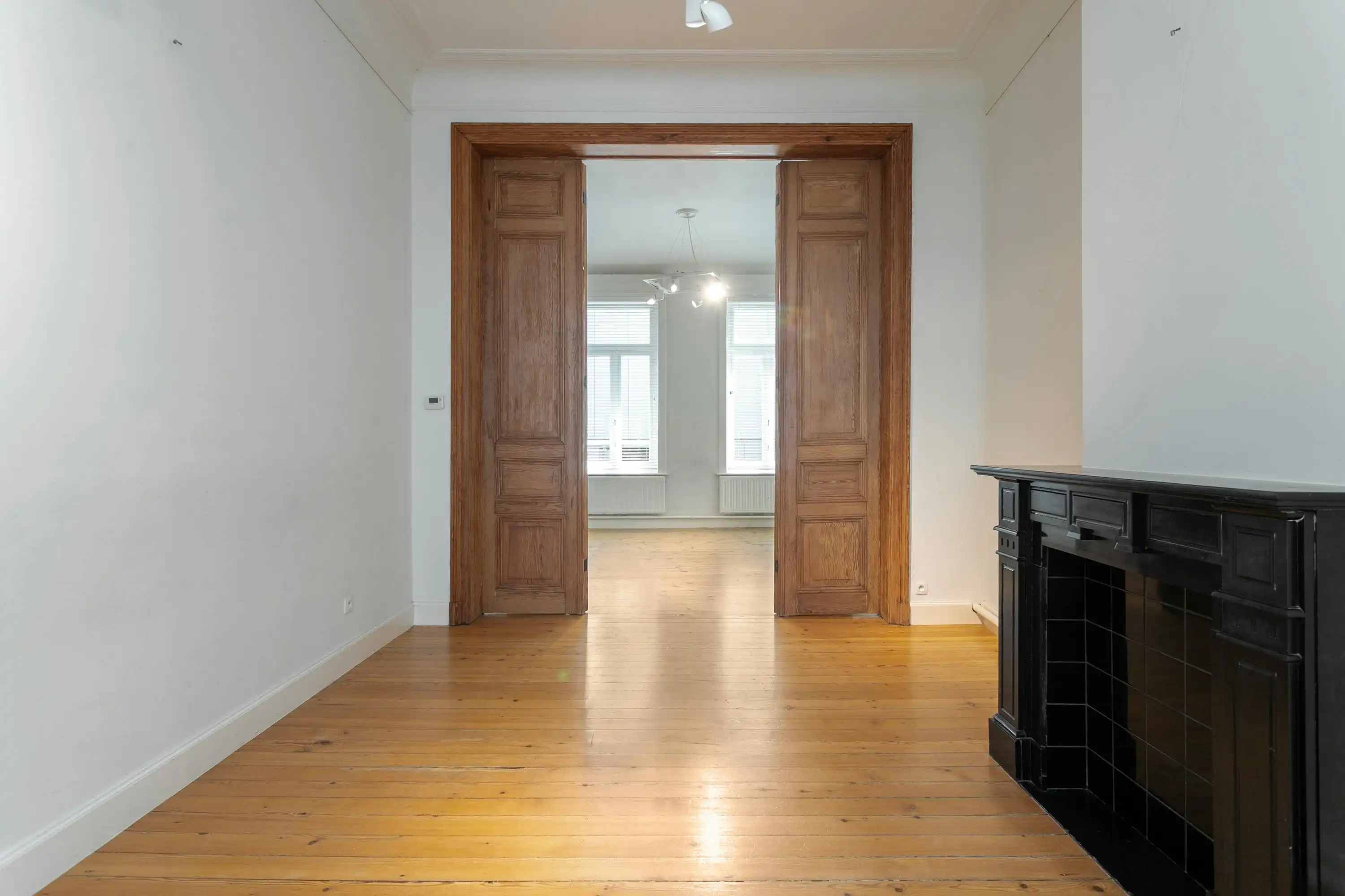 Authentieke burgerwoning met 4 slaapkamers in hartje Roeselare foto 4