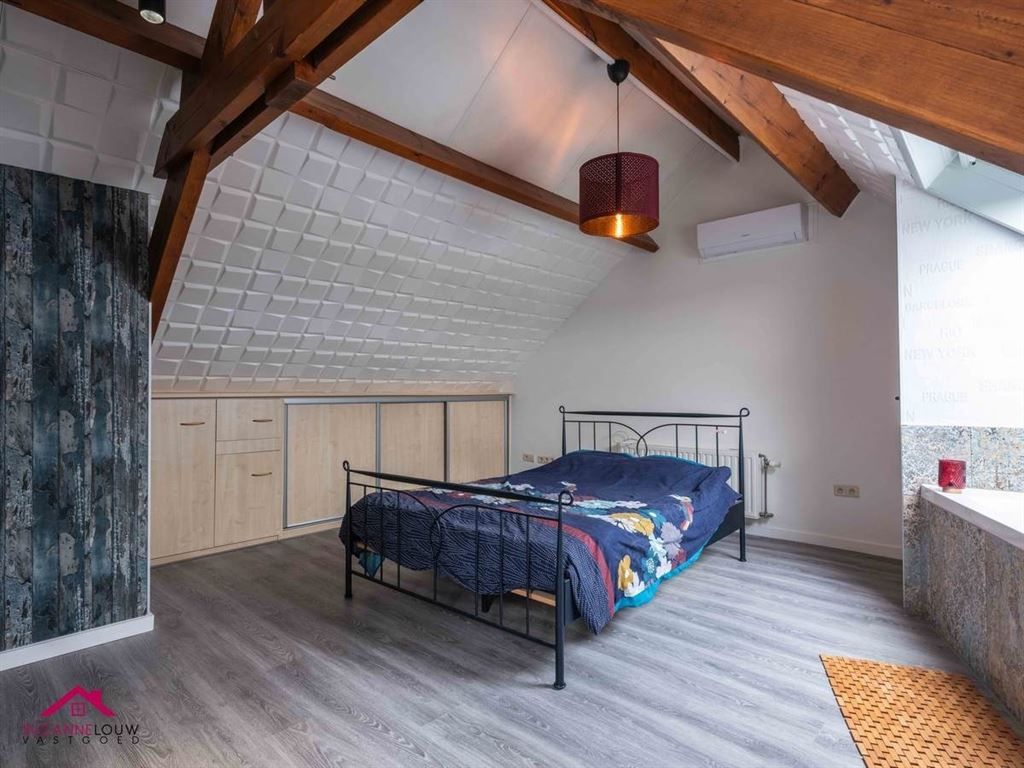 Gerenoveerde vrijstaande woning foto 38