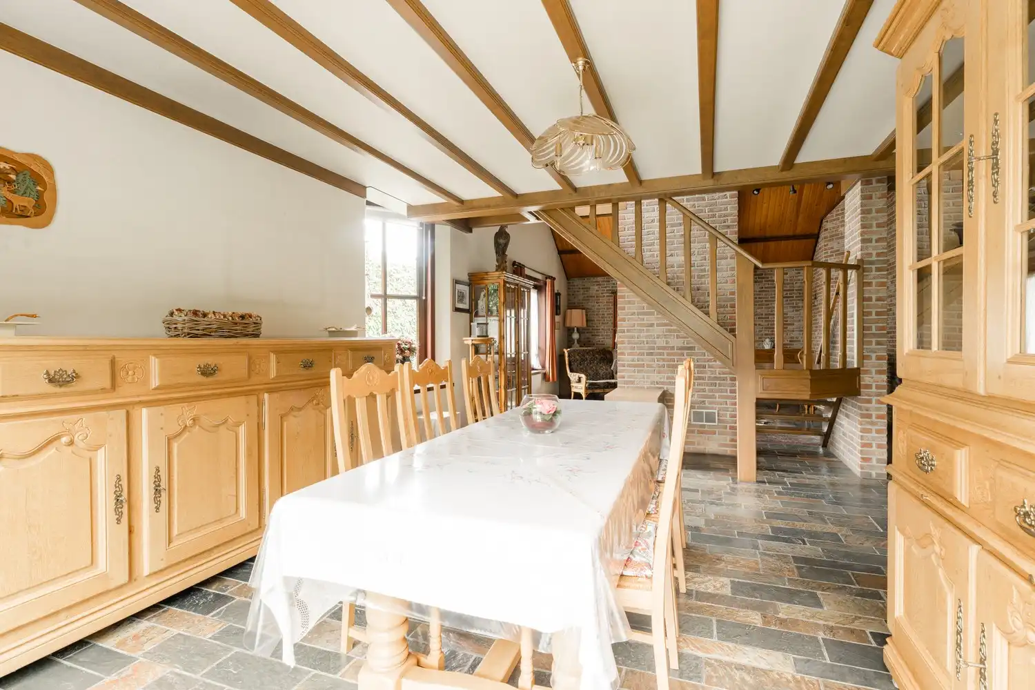 Karaktervolle woning in het centrum van Hamont met een mooi perceel grond foto 11