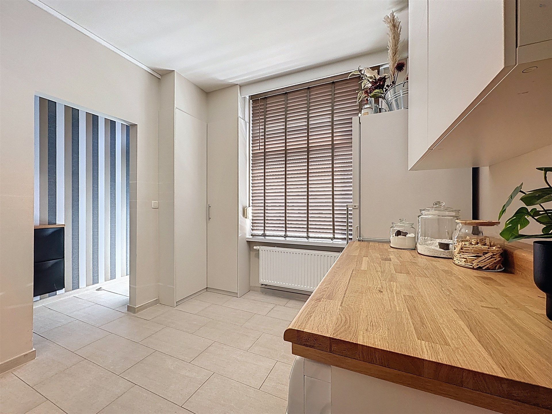 Energiezuinige, instapklare woning met 4 slaapkamers en prachtige tuin in Sint-Niklaas foto 9