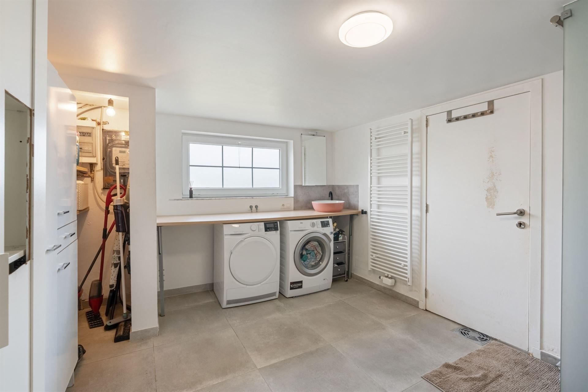 Eengezinswoning in halfopen bebouwing met tuin. foto 21