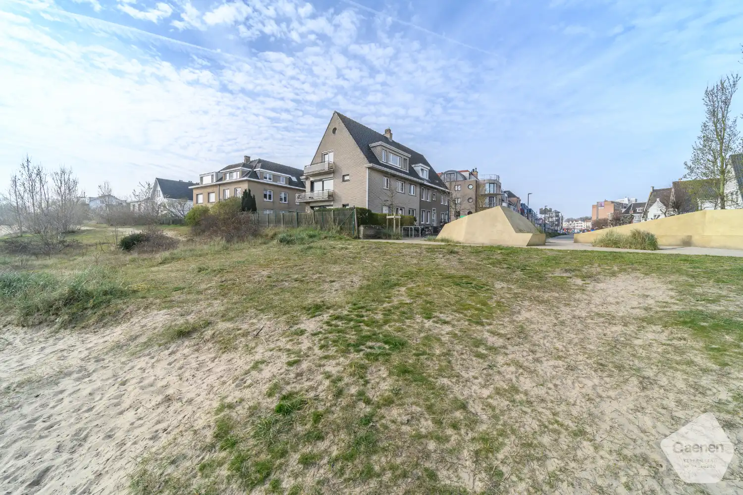 Instapklaar 2-slaapkamer appartement met uniek duinenzicht & zuidgericht terras foto 2