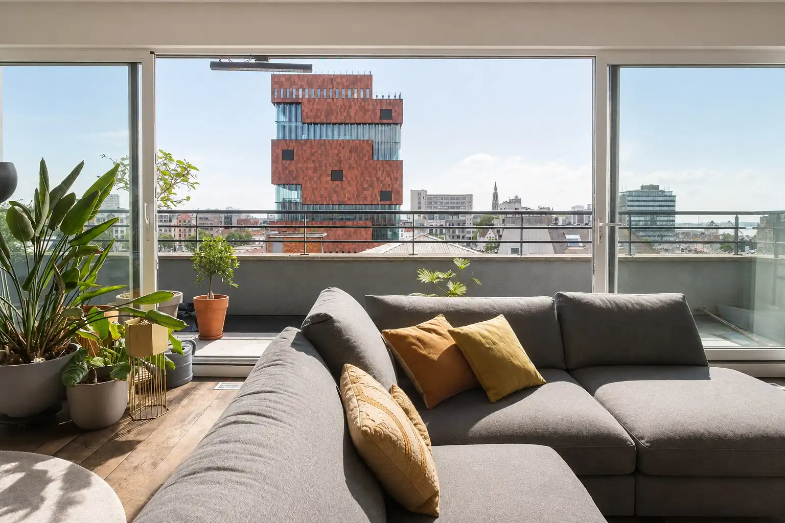 Luxueuze duplexloft met 3 terrassen en uniek uitzicht foto {{pictureIndex}}