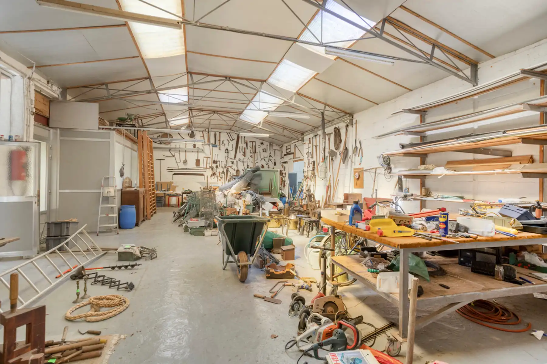 Bungalow (+/- 163 m²) + loods/werkplaats (>400 m²) + oprit foto 26
