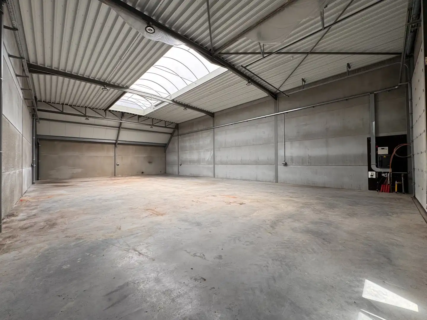 Nieuwbouw KMO-unit van 265 m² te huur in Waregem foto 6