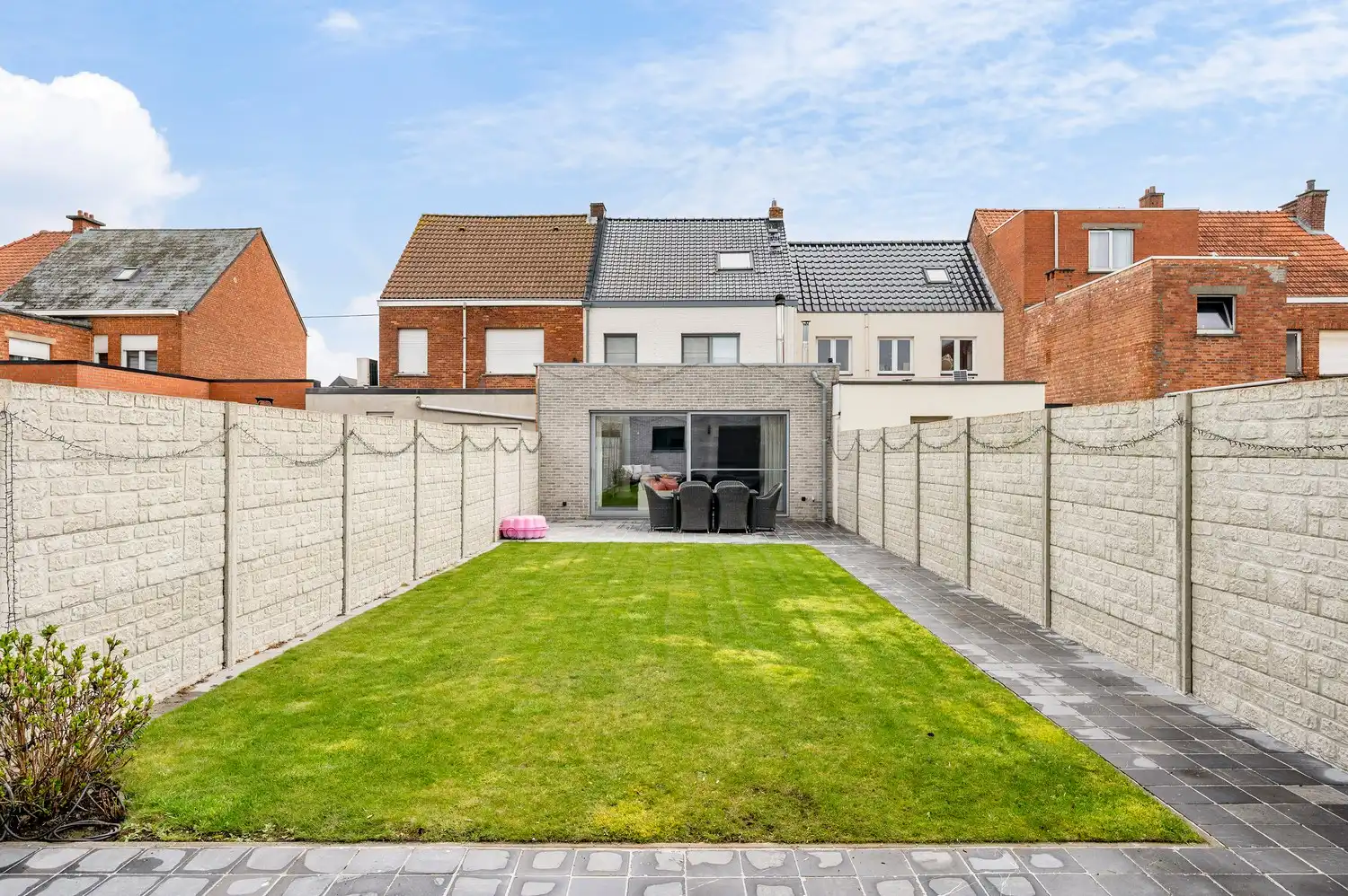 Volledig vernieuwde gezinswoning met tuin. foto 38